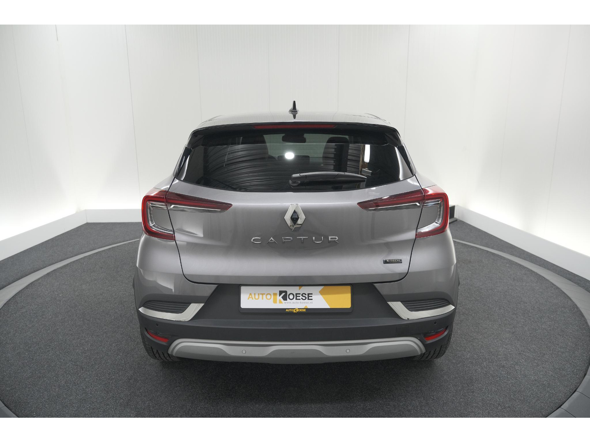 Renault Captur 1.6 E-Tech full hybrid 145 techno | Pack Full Screen | Camera | Navigatie | Allseason Banden
