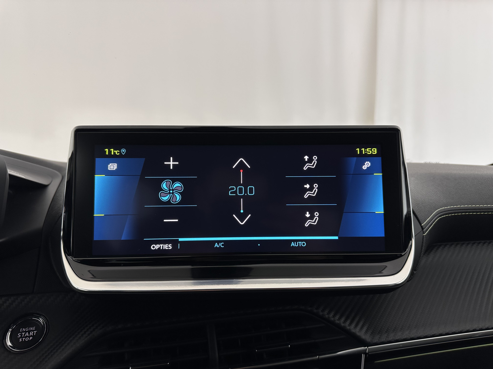 Peugeot e-208 EV GT 350 50 kWh [ 3-Fase ] {SOH-88%} (INCL-BTW) *HEATPUMP | LEATHER-ALCANTARA | FULL-LED | DIGI-COCKPIT | BLINDSPOT | CAMERA | AMBIENT-LIGHT | NAVI-FULLMAP | LANE-ASSIST | KEYLESS | DAB | PRIVACY-GLASS | HEATED-SPORTSEATS | ...