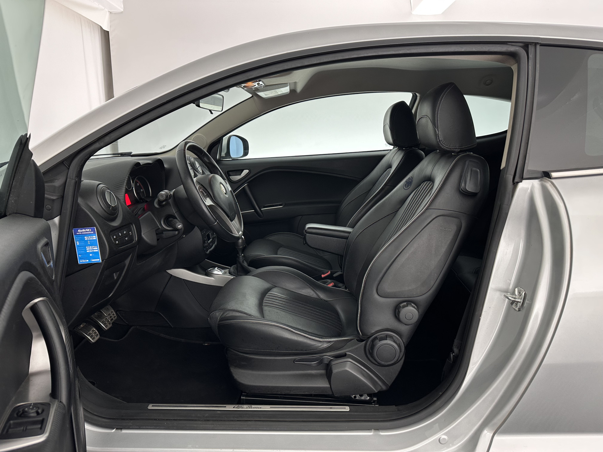 Alfa Romeo MiTo 1.3 JTDM ECO JUNIOR *LEATHER | NAVI-FULLMAP | SPORTSEATS | ECC | AUDIOSYSTEEM-DIGITAL |  PDC | PRIVACYGLASS | CRUISE*