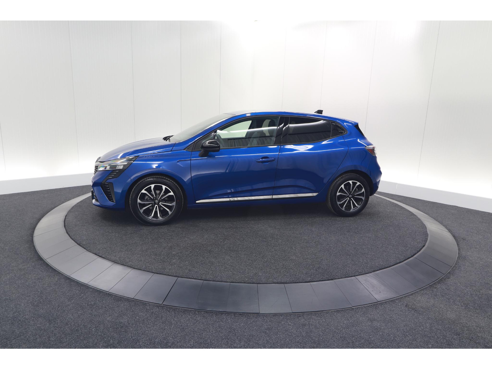 Renault Clio TCe 90 GPF techno | Nieuw Model | 360 Camera | Apple Carplay | Parkeersensoren