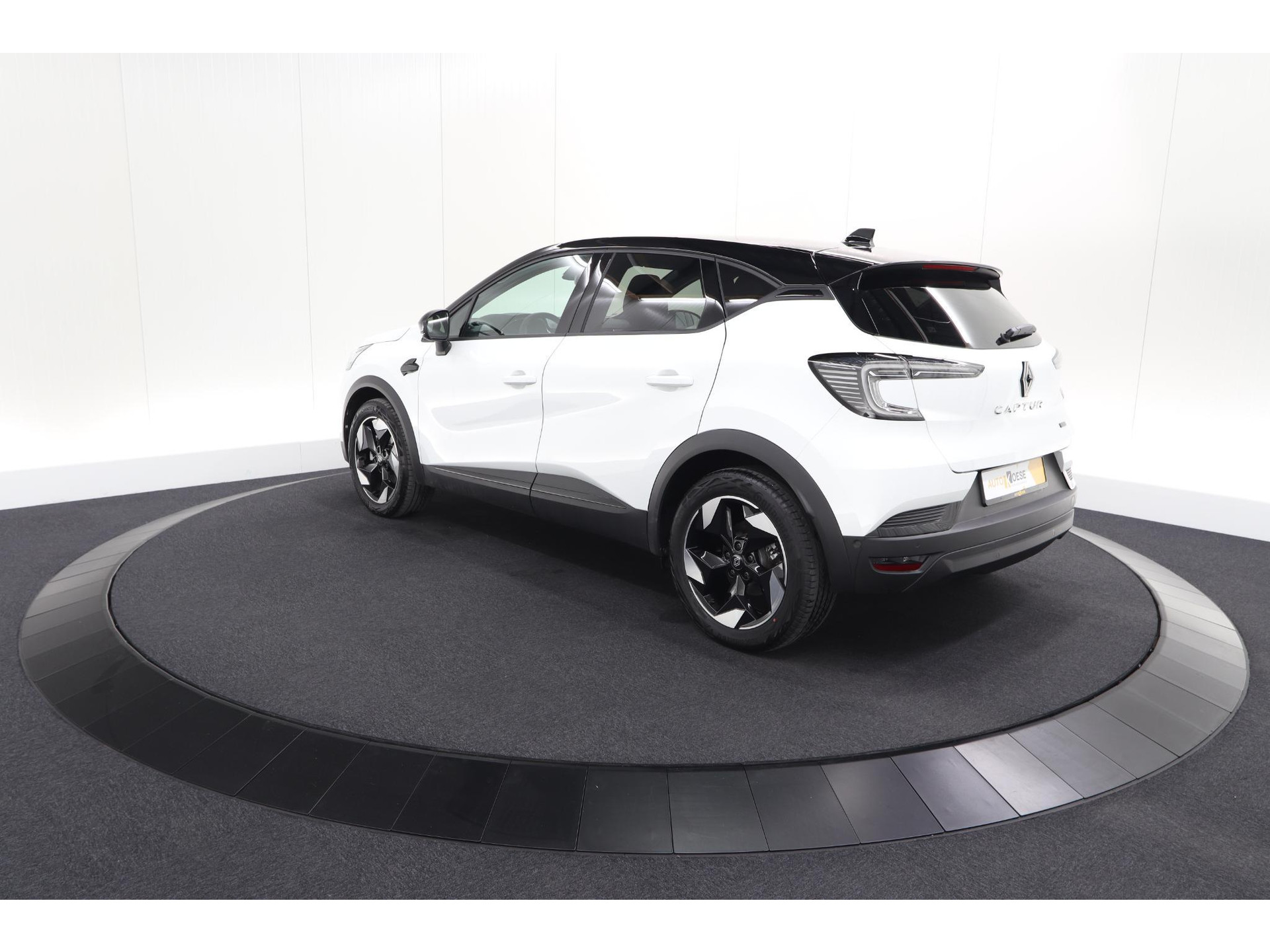 Renault Captur 1.8 E-Tech full hybrid 160 techno | Camera | Adaptieve Cruise Control | Navigatie