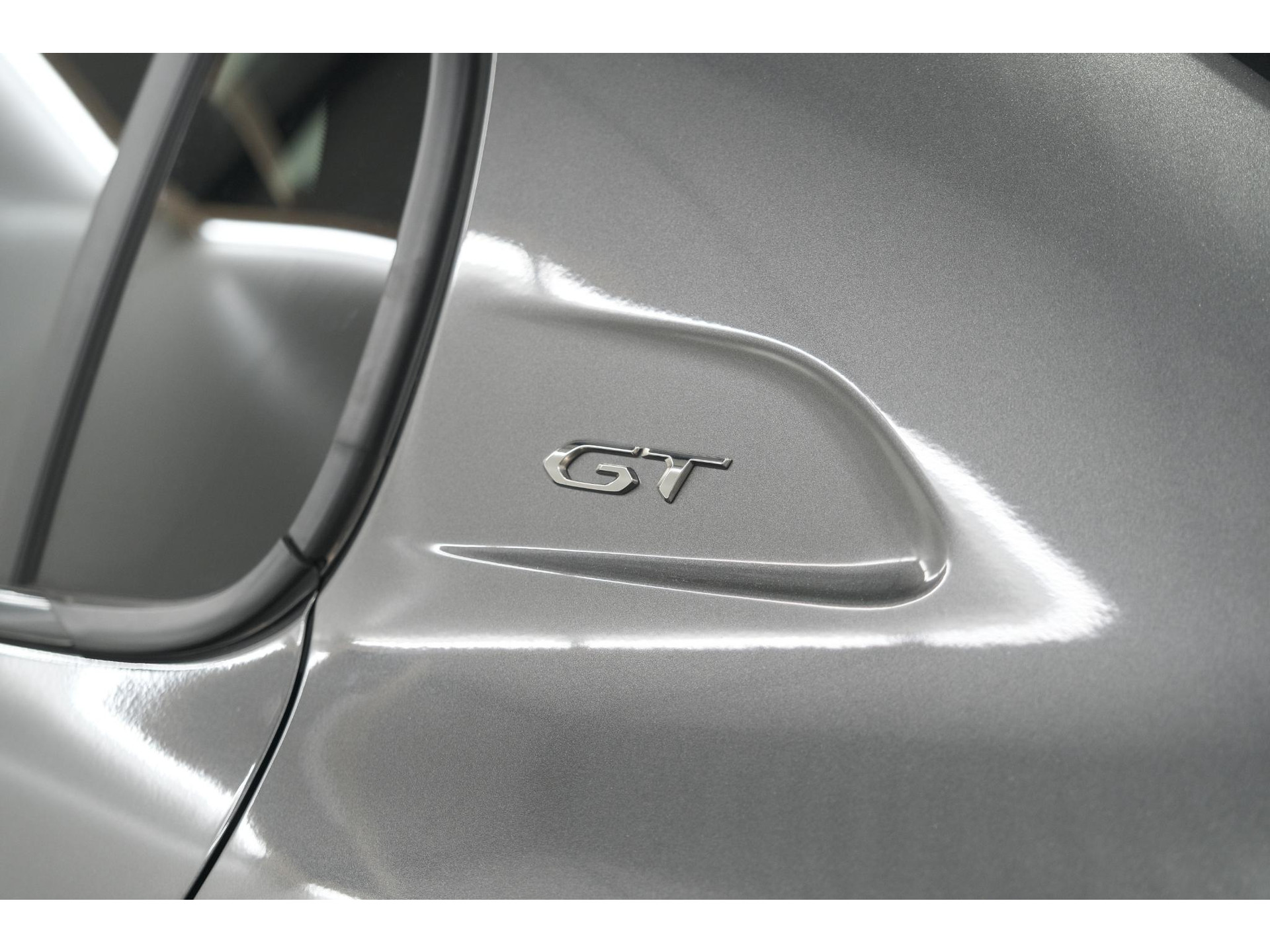 Peugeot 208 PureTech 100 GT | Camera | Adaptieve Cruise Control | Navigatie | Apple Carplay