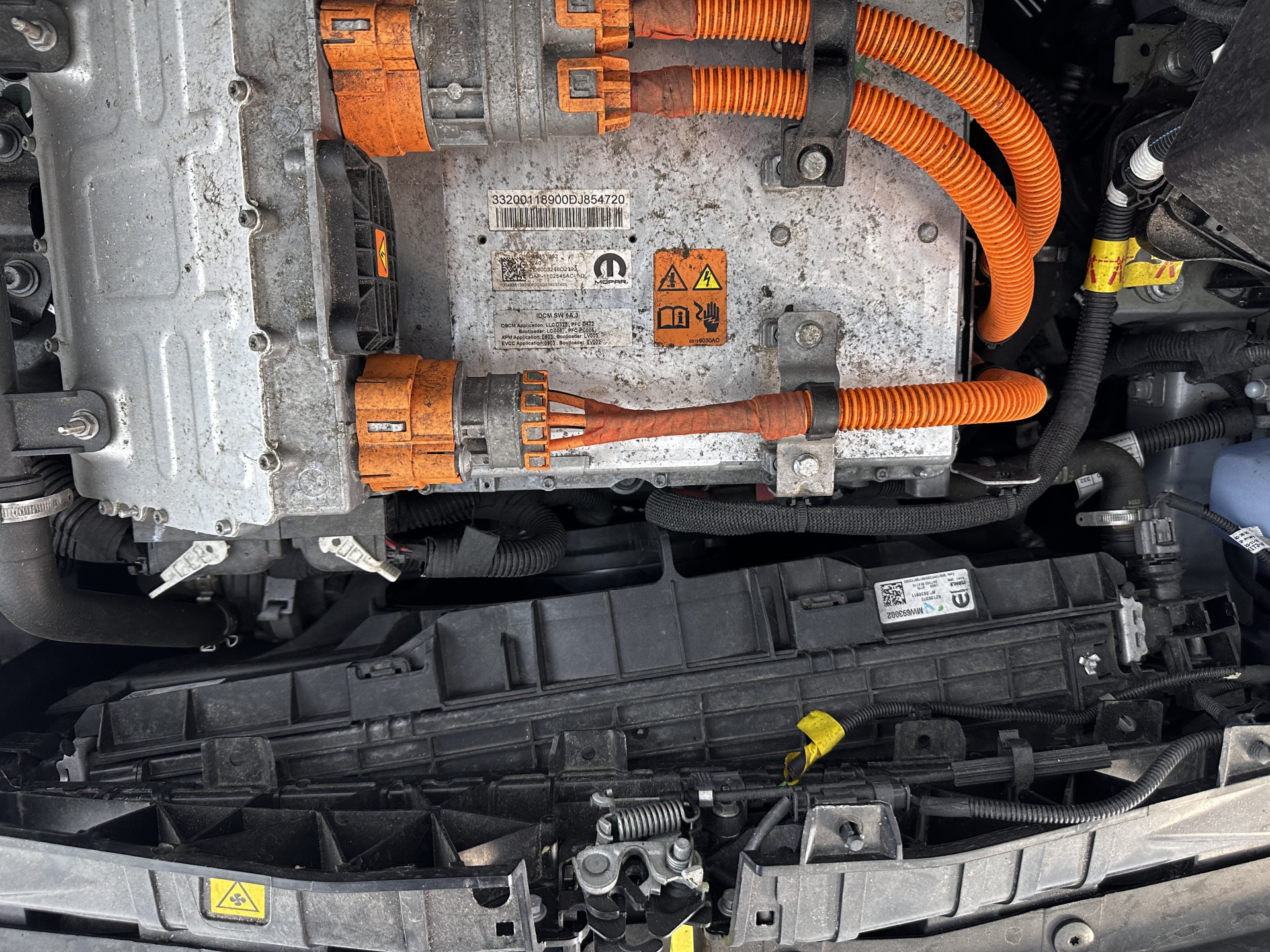 Fiat 500 Icon 24 kWh [ 3-Fase ] (⚠️) (INCL-BTW) Aut. *FULL-LED | DIGI-COCKPIT | CCS-FASTLOADER | KEYLESS | CAMERA | NAVI-FULLMAP | DAB+ | ECC | PDC | CRUISE | LANE-ASSIST | CARPLAY |  COMFORT-SEATS | 16'ALU*