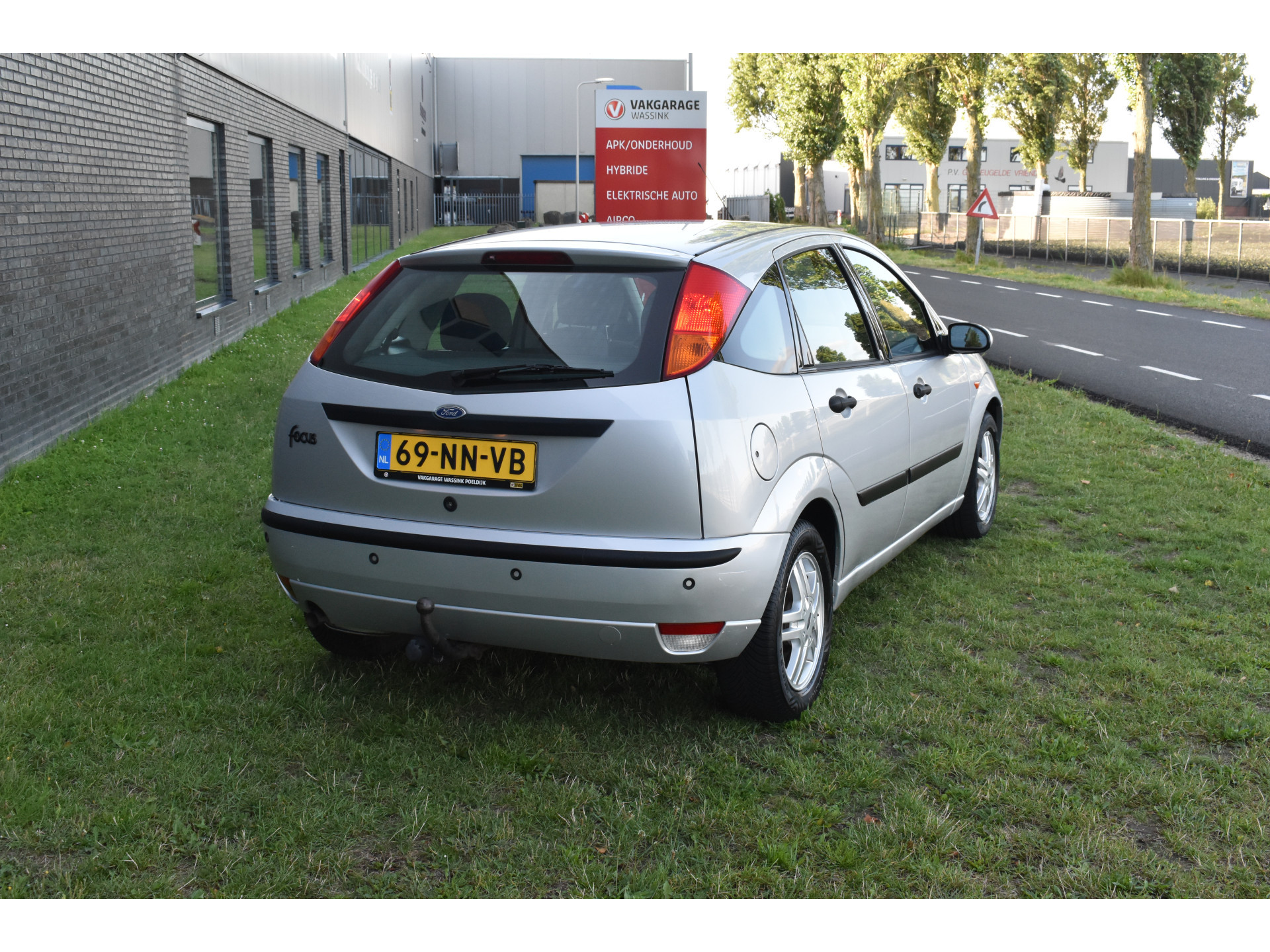 Ford Focus 1.6-16V Trend Automaat storing Airco 5-deurs 1e eigenaar Pdc Trekhaak lees goed!!! HANDELSAUTO - automaat gaat in noodloop LEES GOED