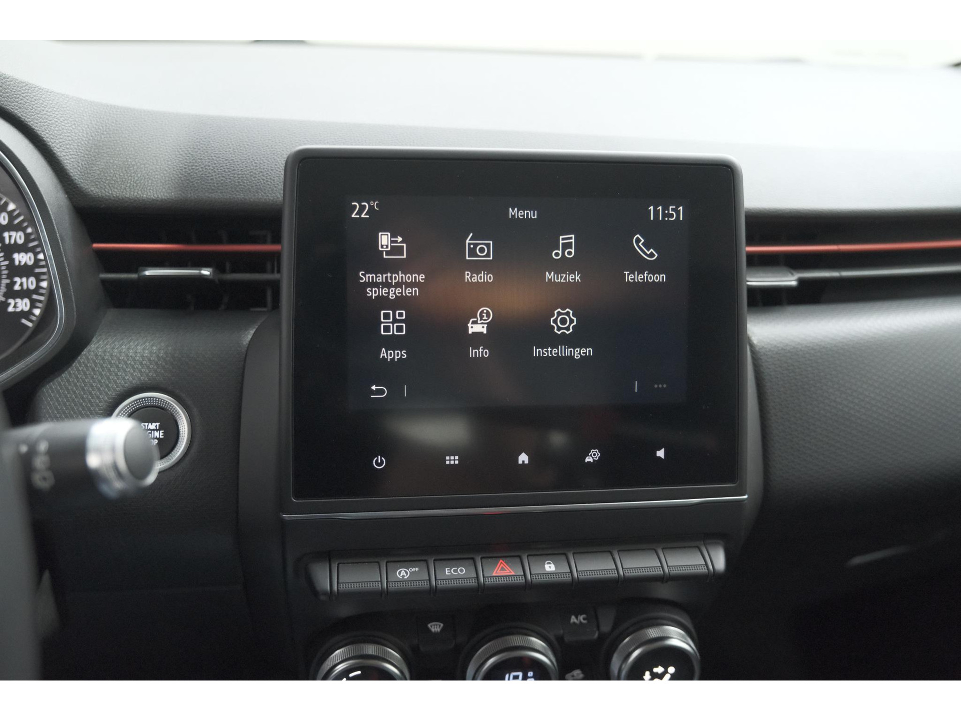 Renault Clio TCe 100 Zen | R.S. Line Pack | Allseason Banden | Apple Carplay | Parkeersensoren