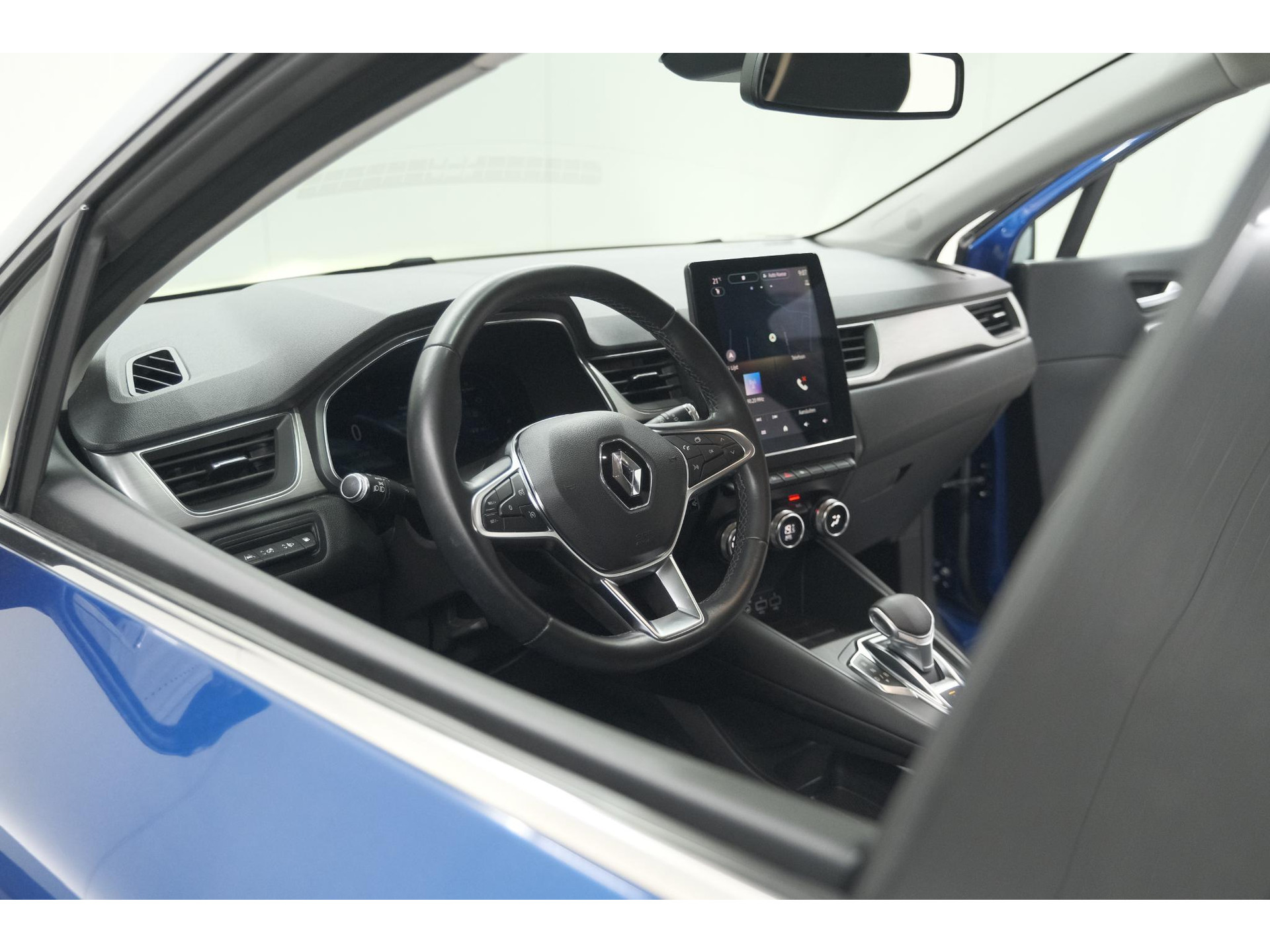 Renault Captur 1.6 E-Tech Plug-in Hybrid 160 Intens | Camera | 9.3 Inch Groot Scherm | Apple Carplay | Parkeersensoren