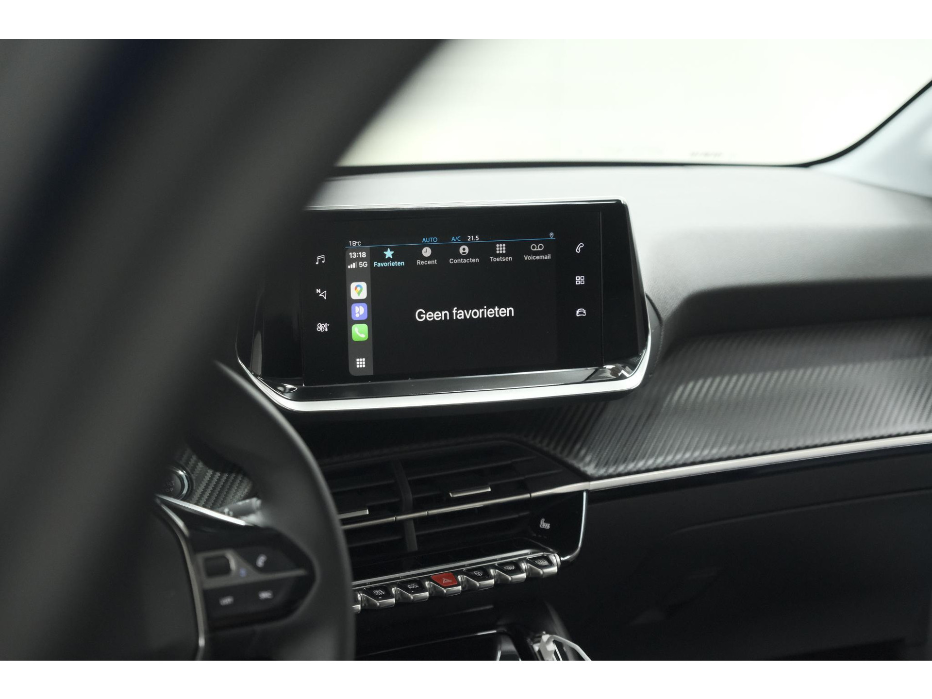 Peugeot 208 PureTech 100 Allure | Stoelverwarming | Adaptieve Cruise Control | Camera | Apple Carplay