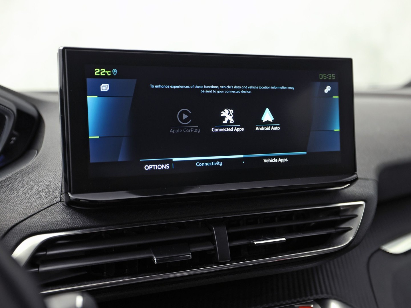 Peugeot 3008 1.6 HYbrid 225 Allure Sport 225Pk Automaat (APPLE CARPLAY, GROOT NAVI, KEYLESS, LEDER, 360 CAMERA, SPORTSTOELEN, ZWART HEMEL, GETINT GLAS, NIEUWSTAAT)