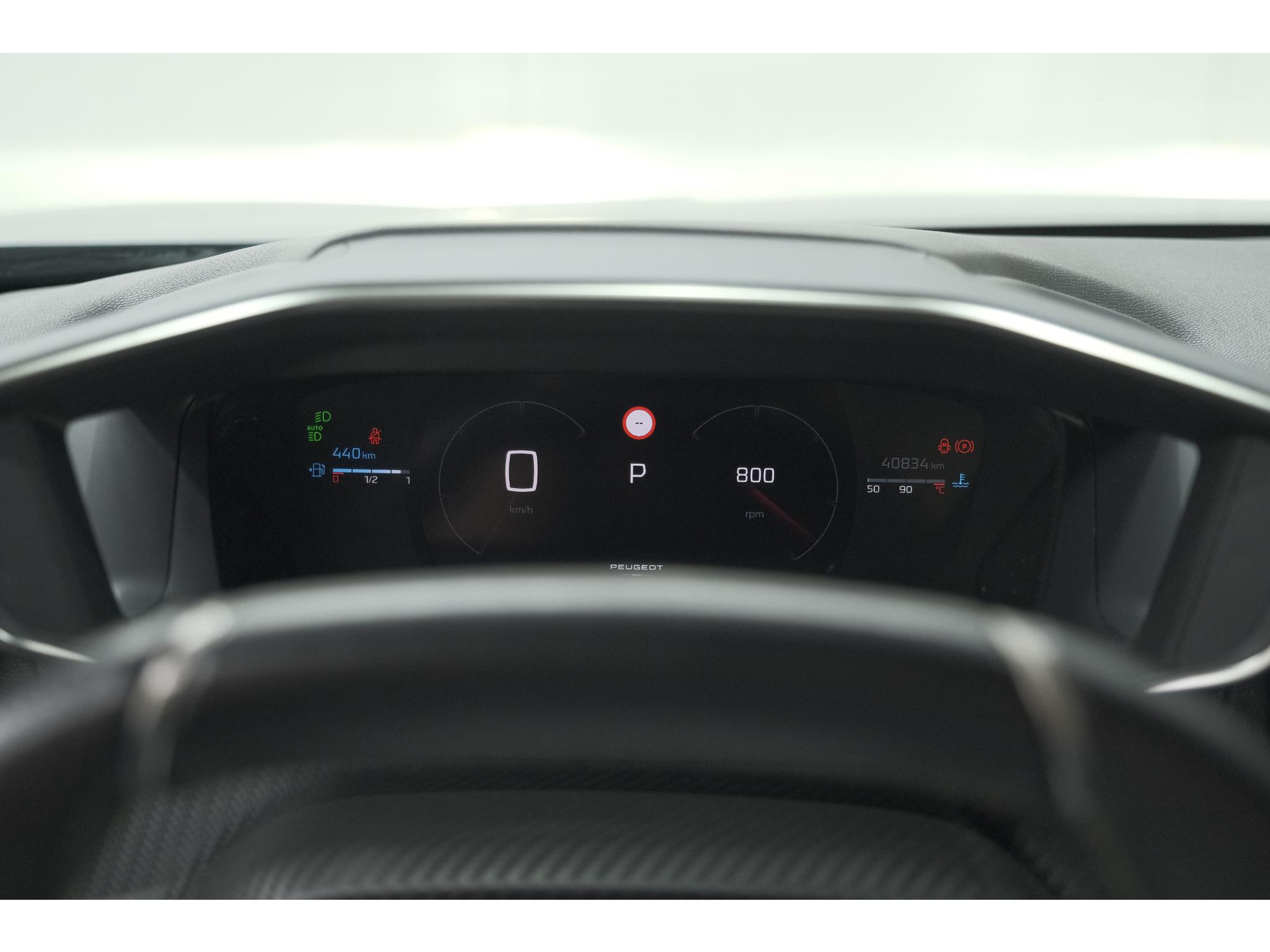 Peugeot 2008 PureTech 130 EAT8 GT | 360 Camera | Adaptieve Cruise Control | Dodehoekdetectie | Navigatie