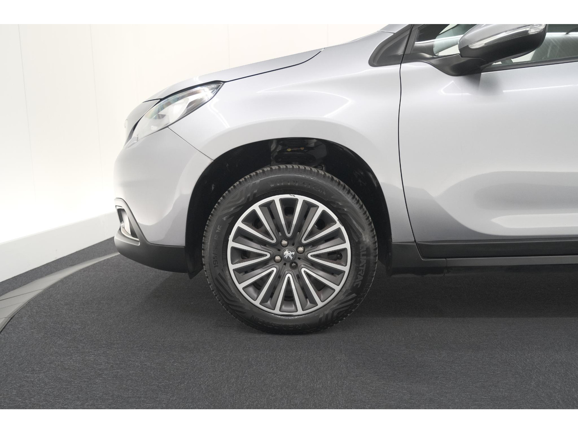 Peugeot 2008 PureTech 110 Blue Lion | Trekhaak | Apple Carplay | Parkeersensoren