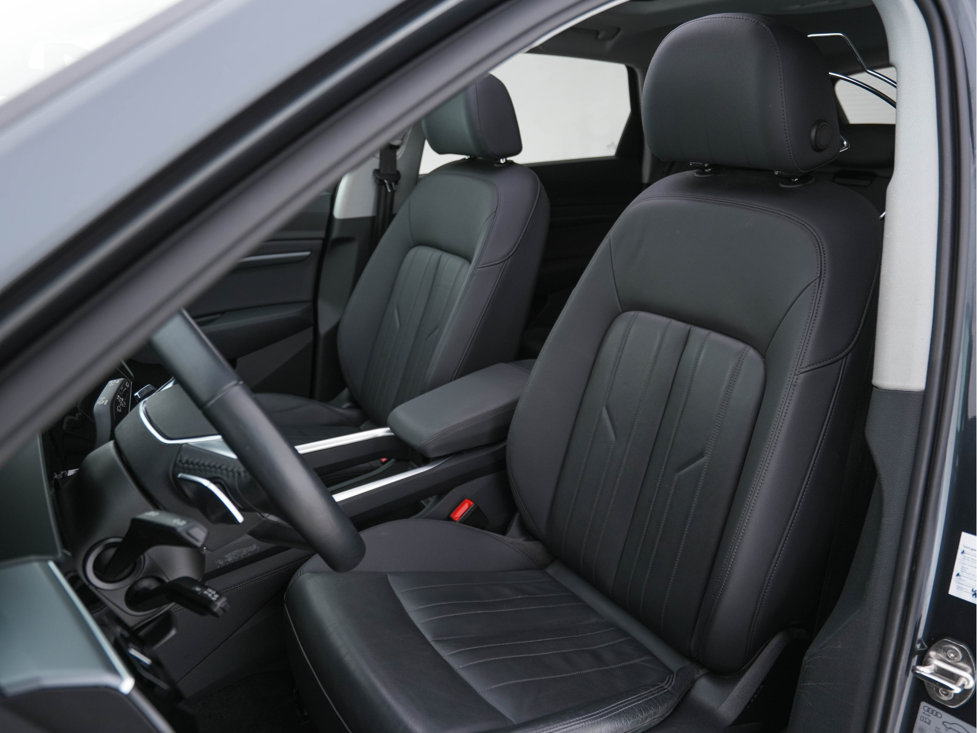 Audi e-tron 50 Quattro Advanced Launch-Edition-Plus [ 3-Fase ] (INCL-BTW) *PANO | DIGI-COCKPIT | LUXURY-LEATHER | FULL-LED | MEMORY-PACK |  KEYLESS | NAVI-FULLMAP | TOWBAR | SHIFT-PADDLES | COMFORT-SEATS | 20"ALU*