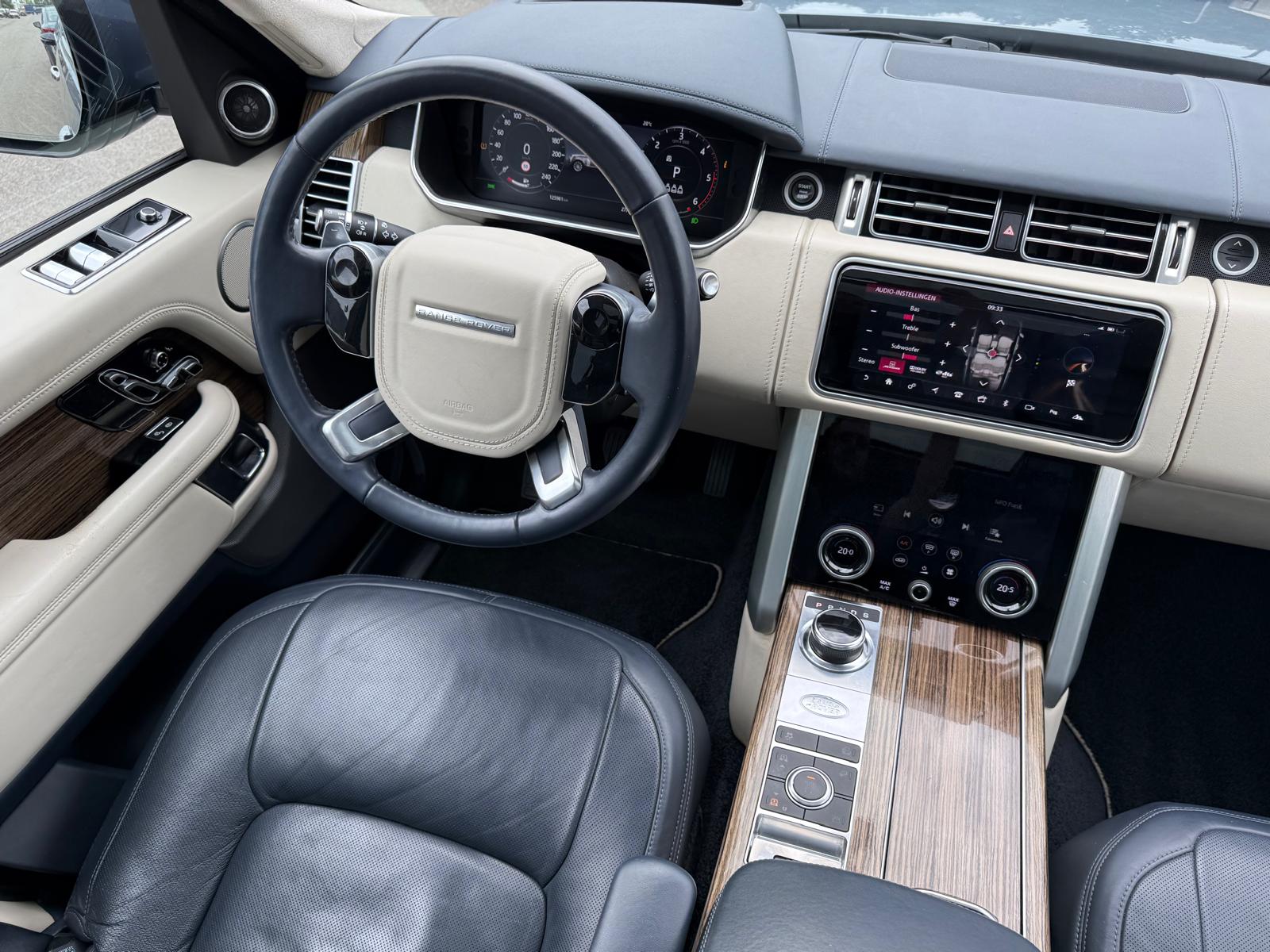 Land Rover Range Rover 3.0 TDV6 Autobiography | 3/6/12MND GARANTIE | PANO | SFEER | CARPLAY | NAVI | STOELMASSAGE | ACC | TREKHAAK |