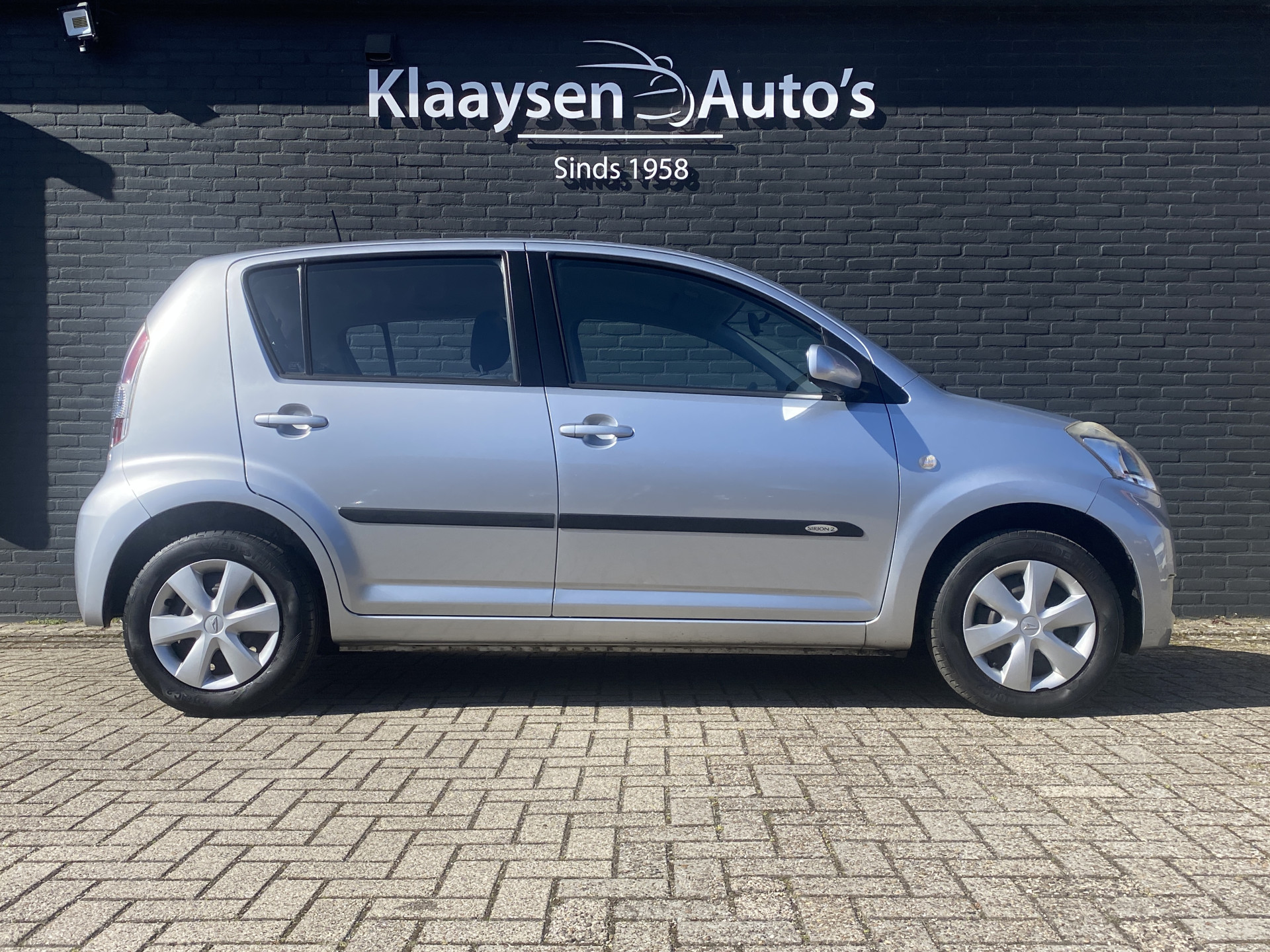 Daihatsu Sirion 2 1.3-16V Prestige | dealer onderhouden | airco | elektrisch pakket | nieuw geleverd | 3 maand garantie