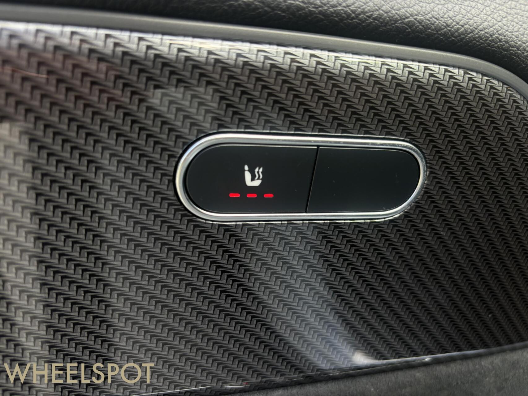 Mercedes GLA-klasse 250 e AMG|Pano|Sfeer|CarPlay|Stoelverwar