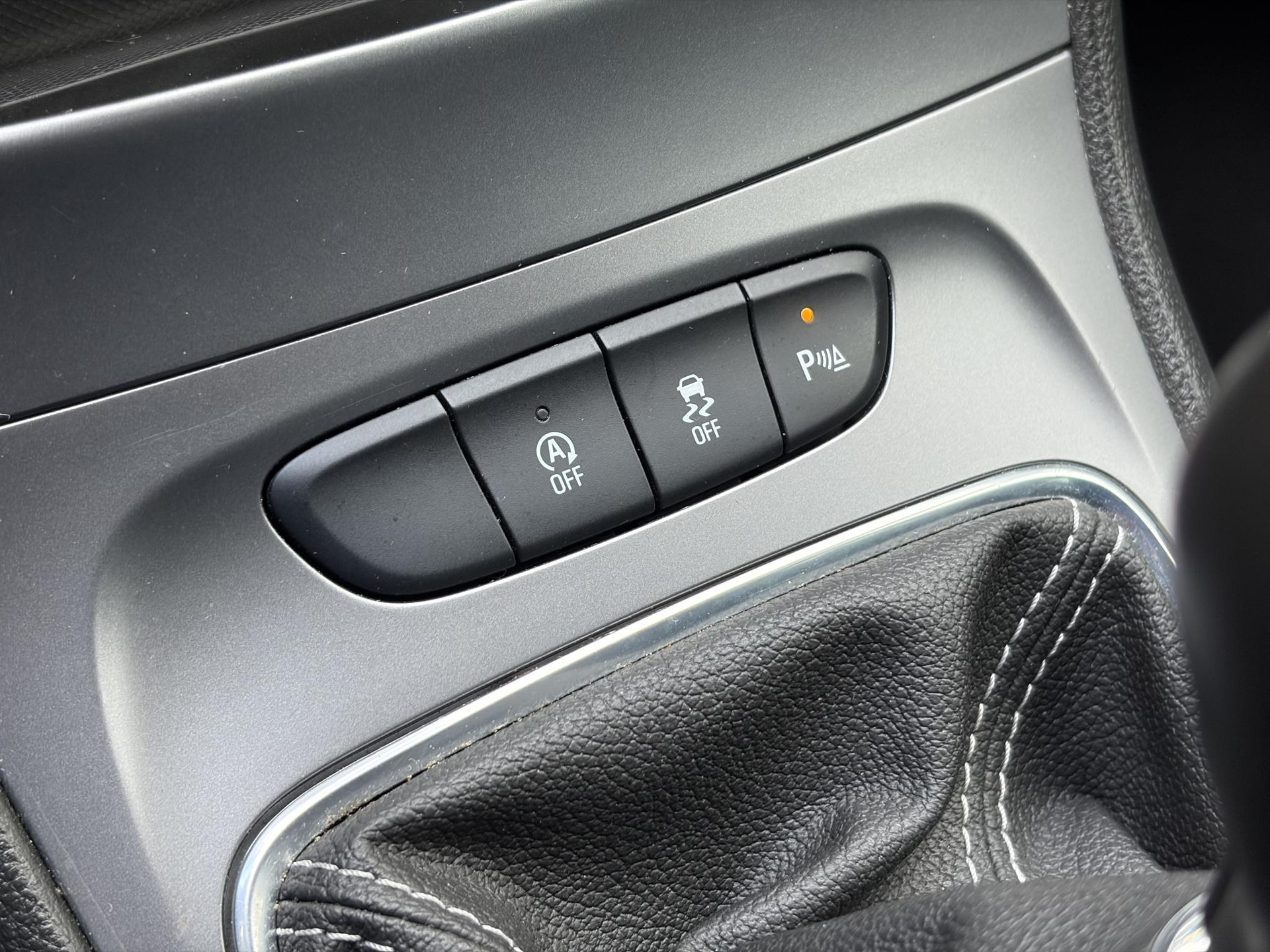 Opel Astra Sports Tourer 1.4 Turbo 120 Jaar Edition ✓150pk✓Carplay✓Navi✓Trekhaak✓Pdc V+A✓Clima✓Cruise✓6 Bak✓Lm velgen✓N.A.P✓Apk tot 02-2028