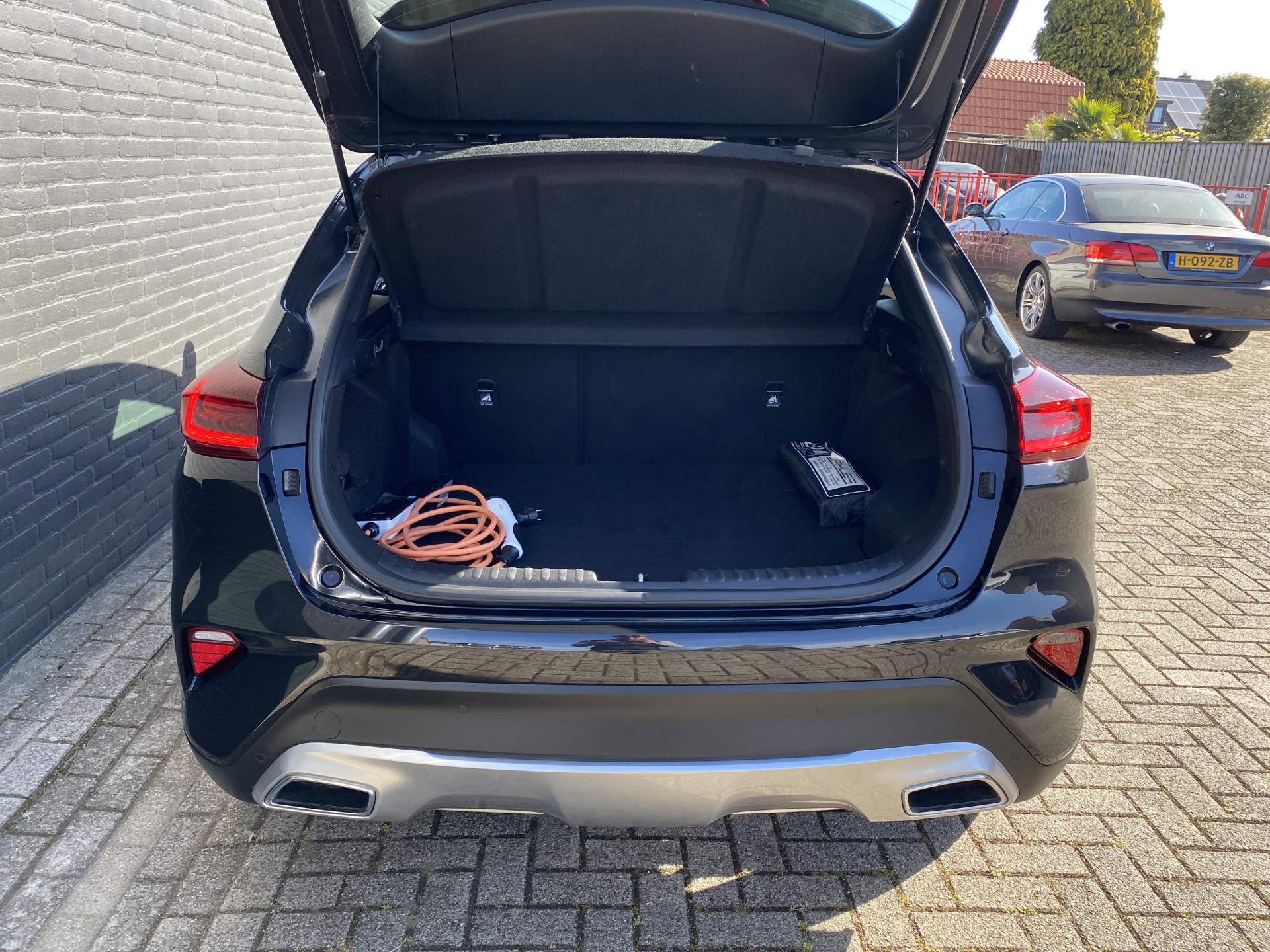 Kia XCeed 1.6 GDi PHEV 140 pk DynamicPlusLine | navigatie | stoel/stuurverwarming | camera | keyless go | incl. winterset