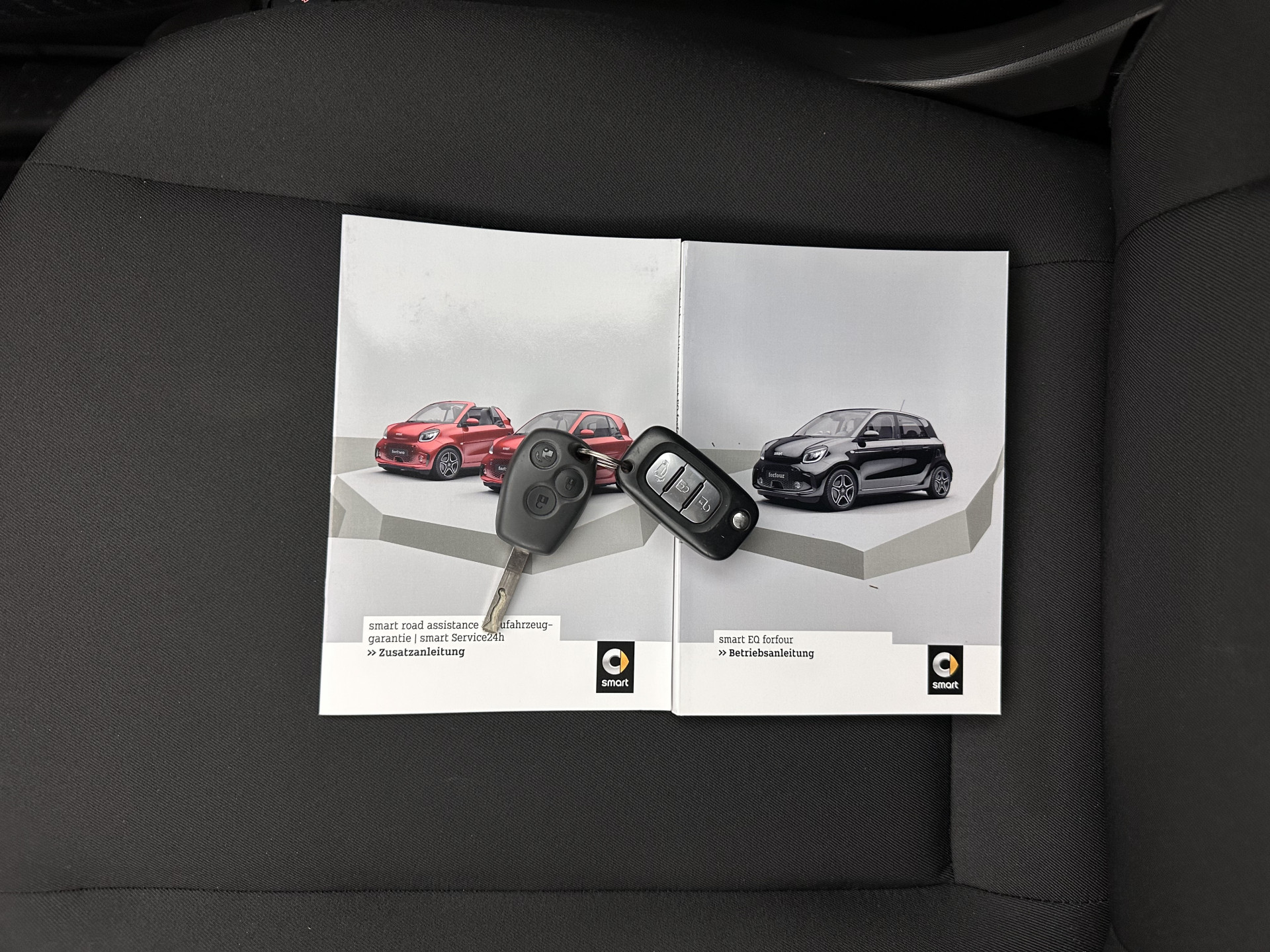 Smart forfour EQ Comfort 18 kWh [ 3-Fase-22kW ] {SOH-96%} Aut. *HEATED-COMFORTSEATS | DAB+ | AIRCO | CRUISE | 15''ALU | PRIVACY-GLASS*