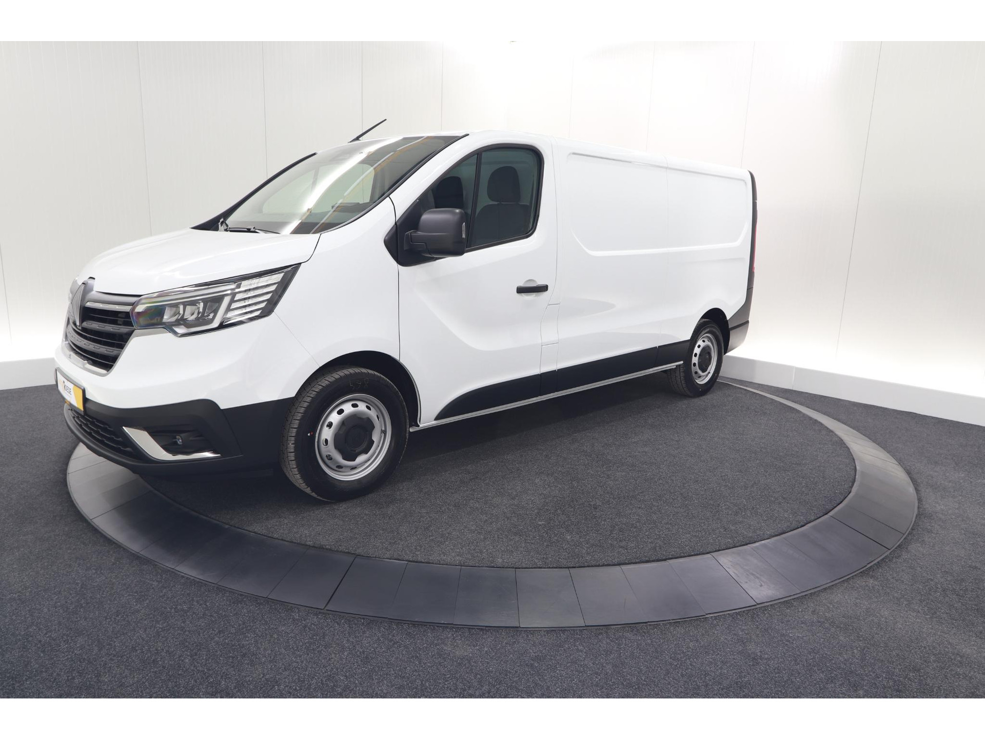 Renault Trafic 2.0 Blue dCi 130 T30 L2H1 Advance | Camera | Apple Carplay | Parkeersensoren