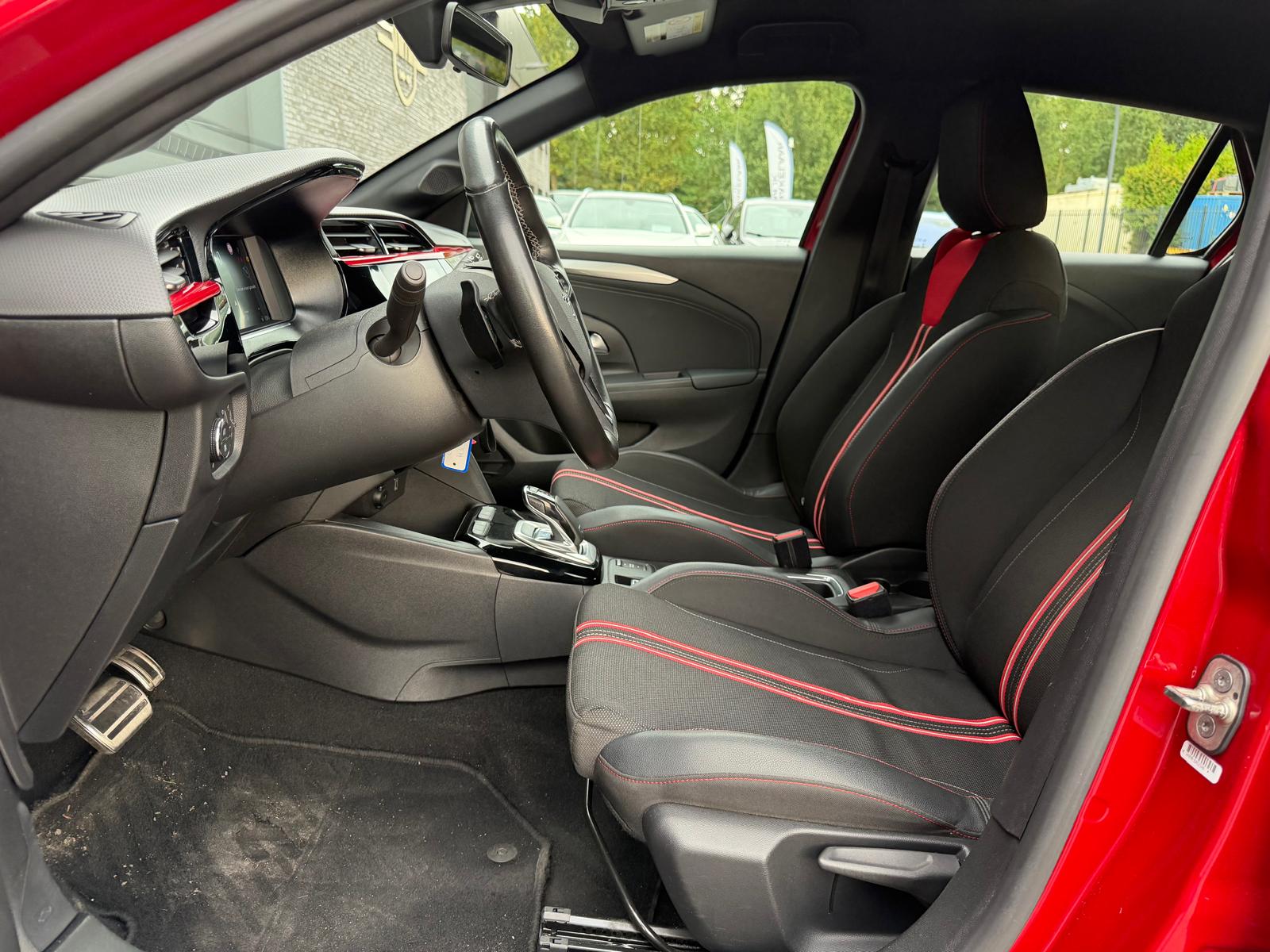 Opel Corsa 1.2 GS Line 100PK | 1E EIGENAAR | 3/6/12MND GARANTIE | AUTOMAAT | LED | NAVI | DAB | CARPLAY | DODE HOEK |