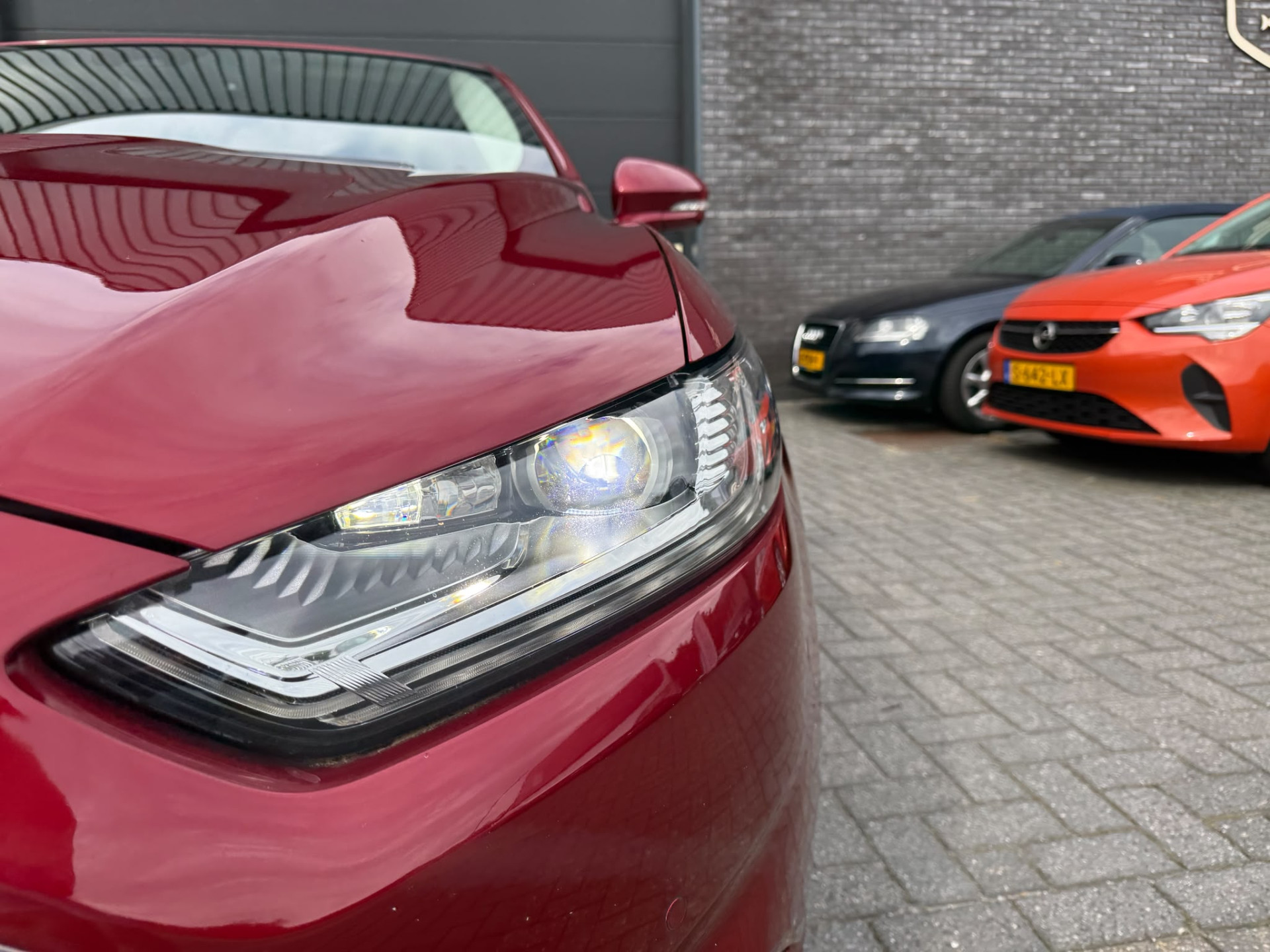 Ford Mondeo 2.0 Titanium | 3E EIGENAAR | 3/6/12MND GARANTIE | AUTOMAAT | LED | DODEHOEK | ACC | NAVI | TREKHAAK |SFEERVERL. | LMV |