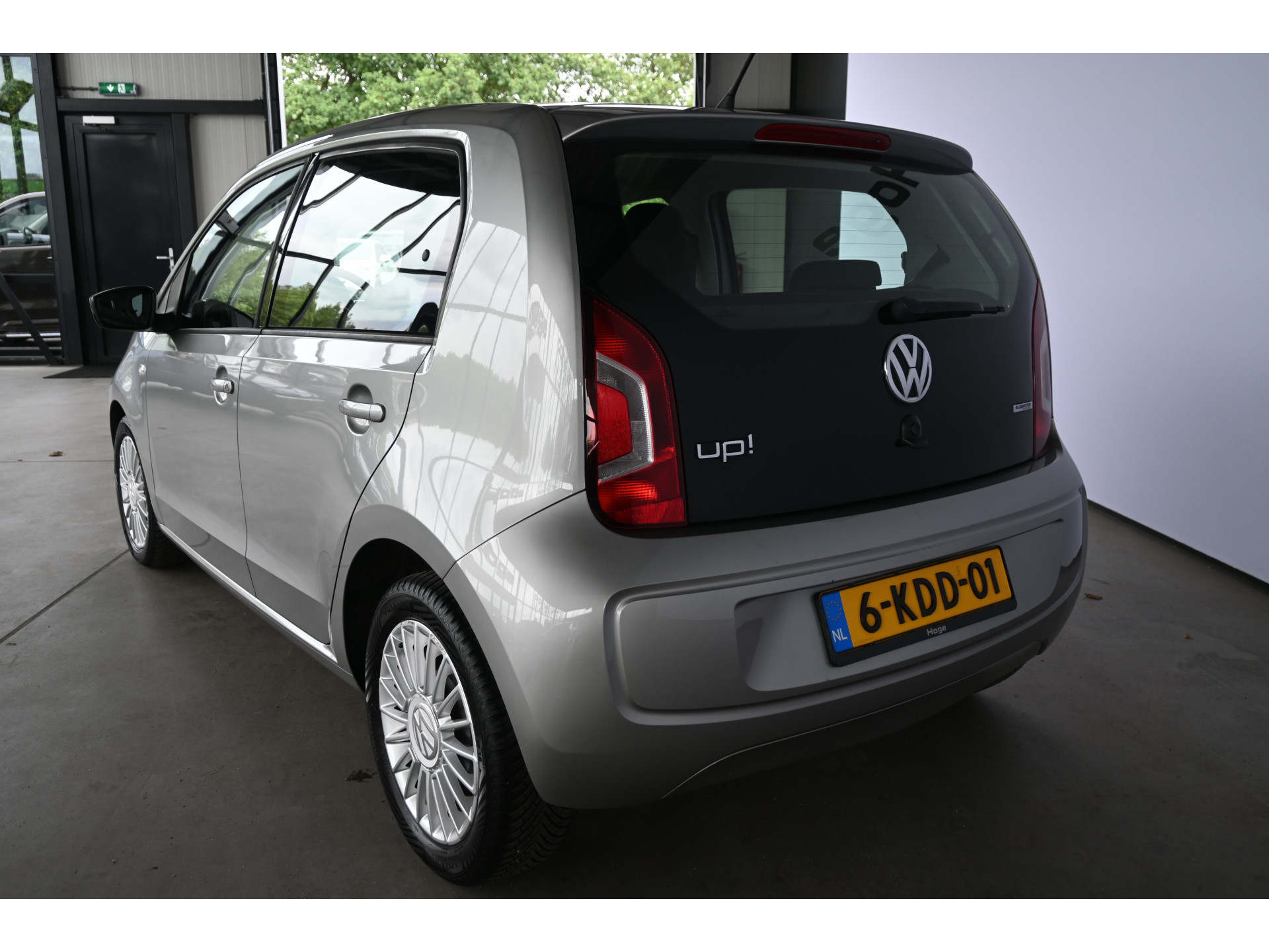 Volkswagen Up! 1.0 High Up! BlueMotion Airco Licht metaal Elektrisch Pakket! Goed Onderhouden! Inruil Mogelijk!
