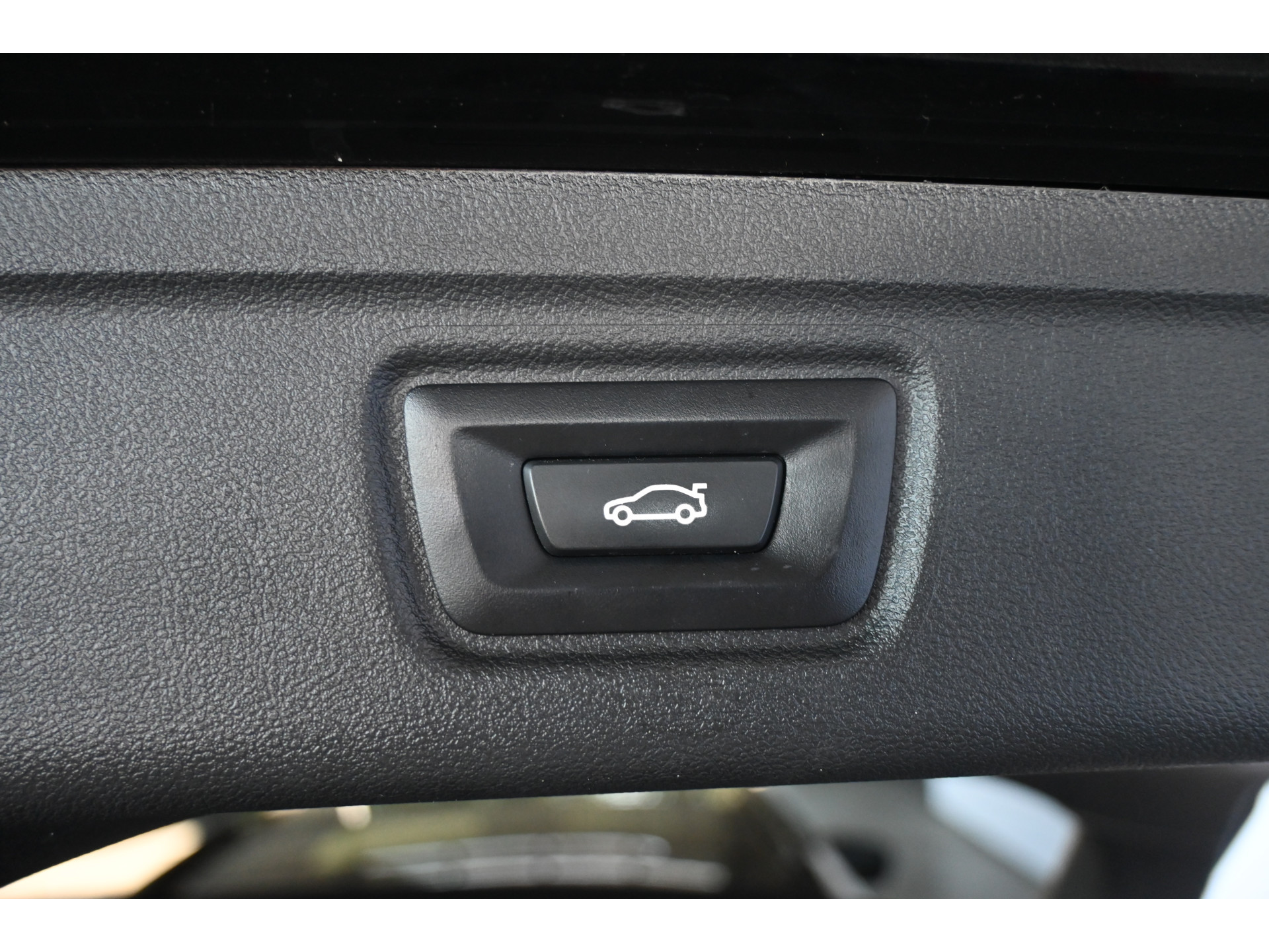BMW 3-serie Touring 320i Automaat Business Edition Plus M-Pakket Navigatie LED Panoramadak Goed Onderhouden! Inruil Mogelijk!
