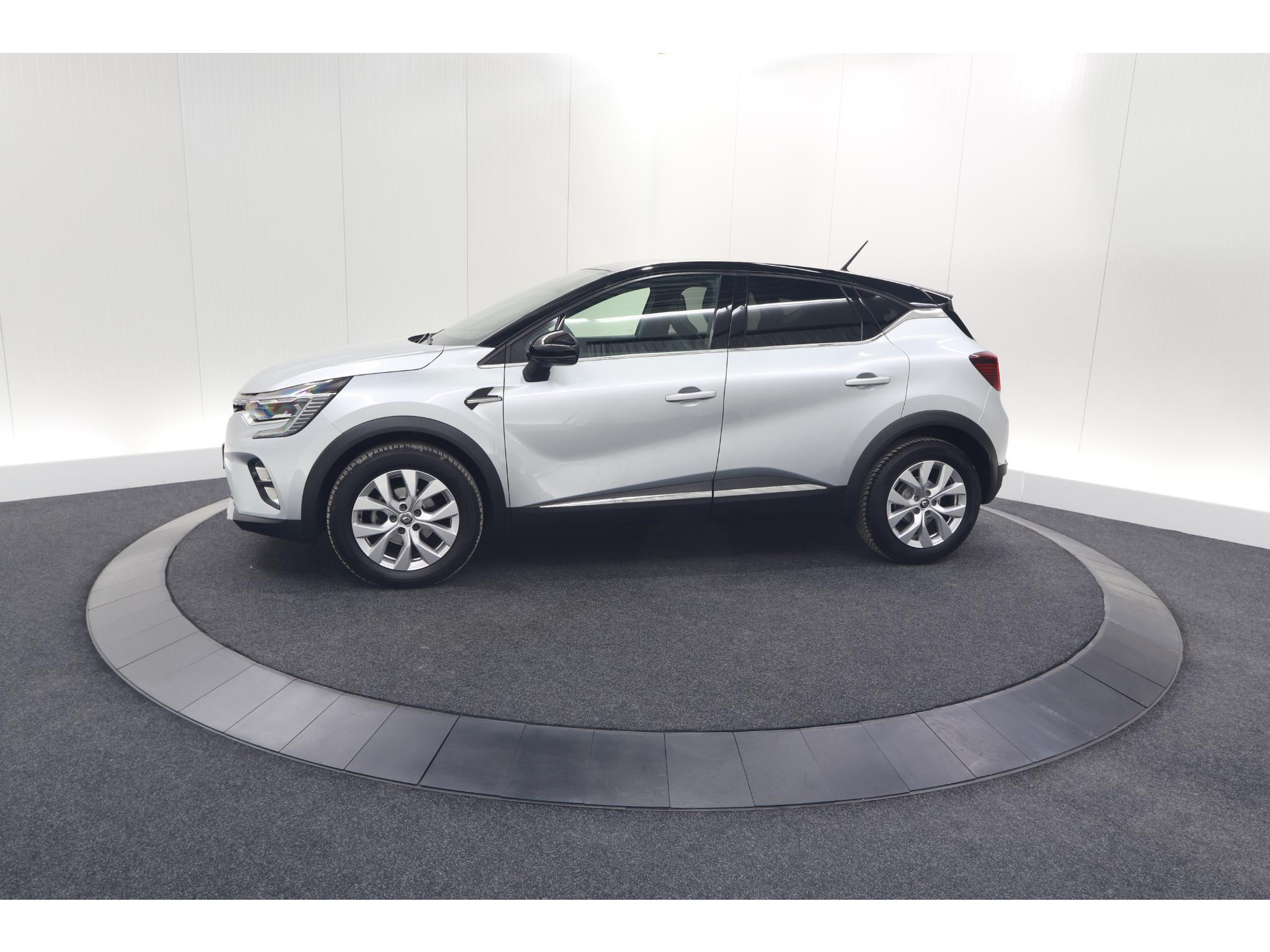 Renault Captur TCe 100 Intens | Camera | Navigatie | Parkeersensoren