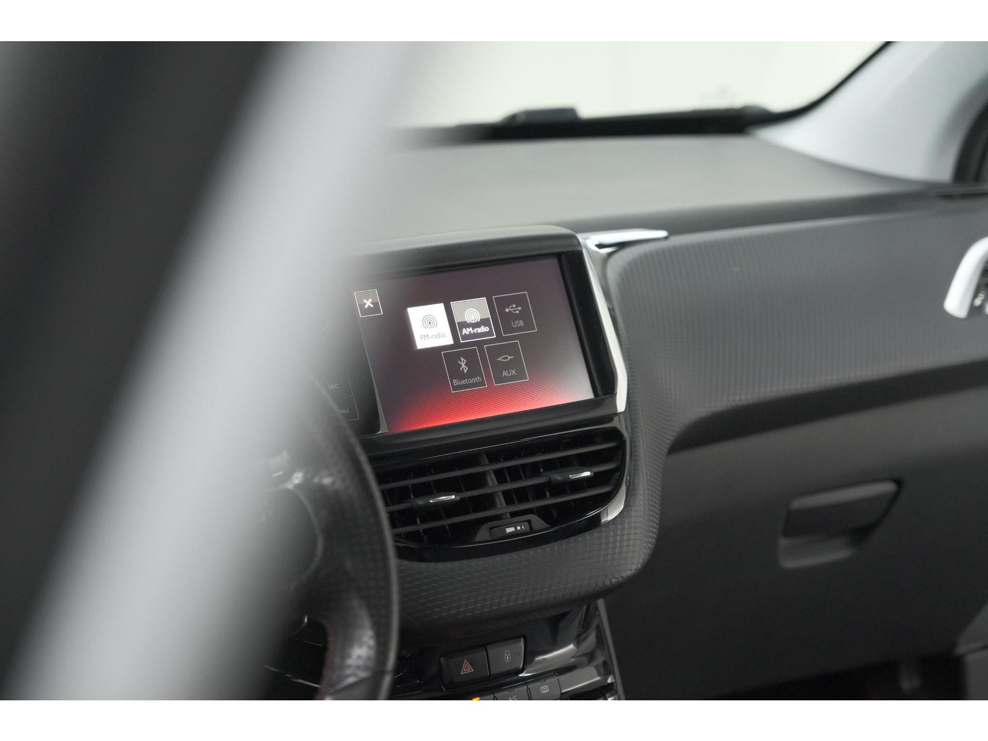 Peugeot 2008 PureTech 110 EAT6 GT | Trekhaak | Camera | Panoramadak | Apple Carplay