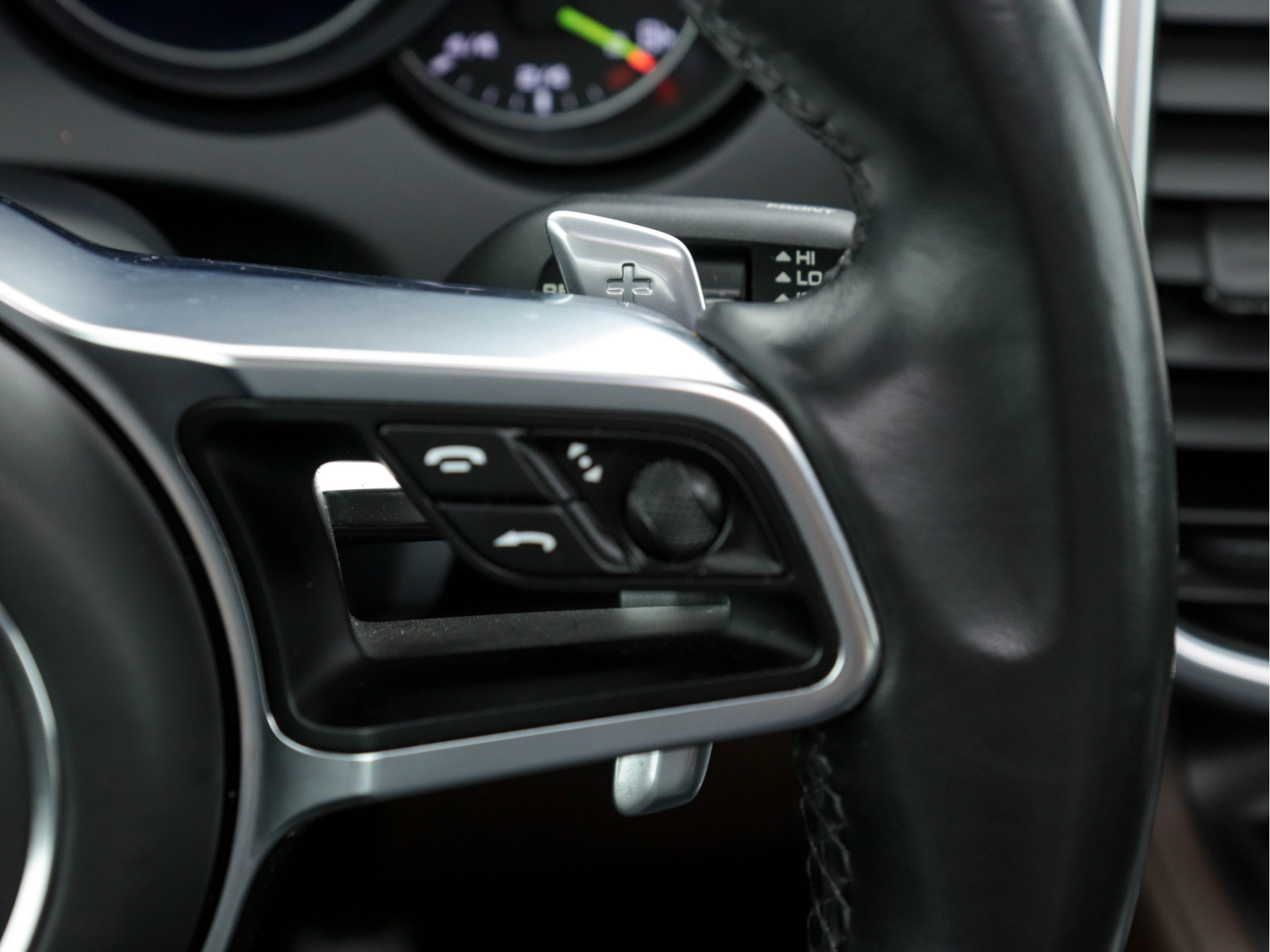 Porsche Cayenne 3.0 S E-Hybrid Plug-In (model-2016) Aut. *PANO | LEATHER | NAVI-FULLMAP | BOSE-SURROUND | AIR-SUSPENSION | ECC | FULL-LED | PDC | CRUISE | MEMORY-PACK | SHIFTPADDLES | HEATED-SPORTSEATS | 21"ALU*