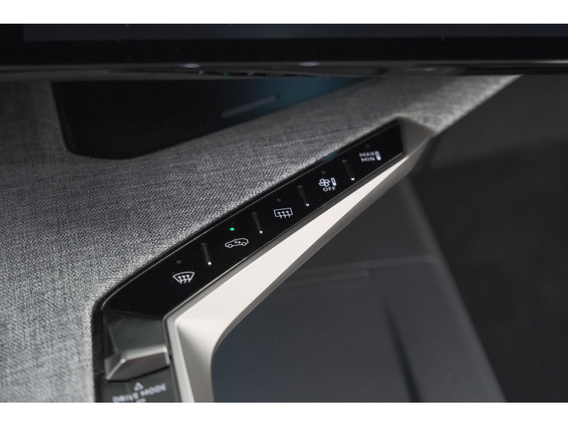 Peugeot 3008 1.2 Hybrid 136 GT | 360 Camera | Adaptieve Cruise Control | Stoelen Pakket | Elektrische Kofferklep