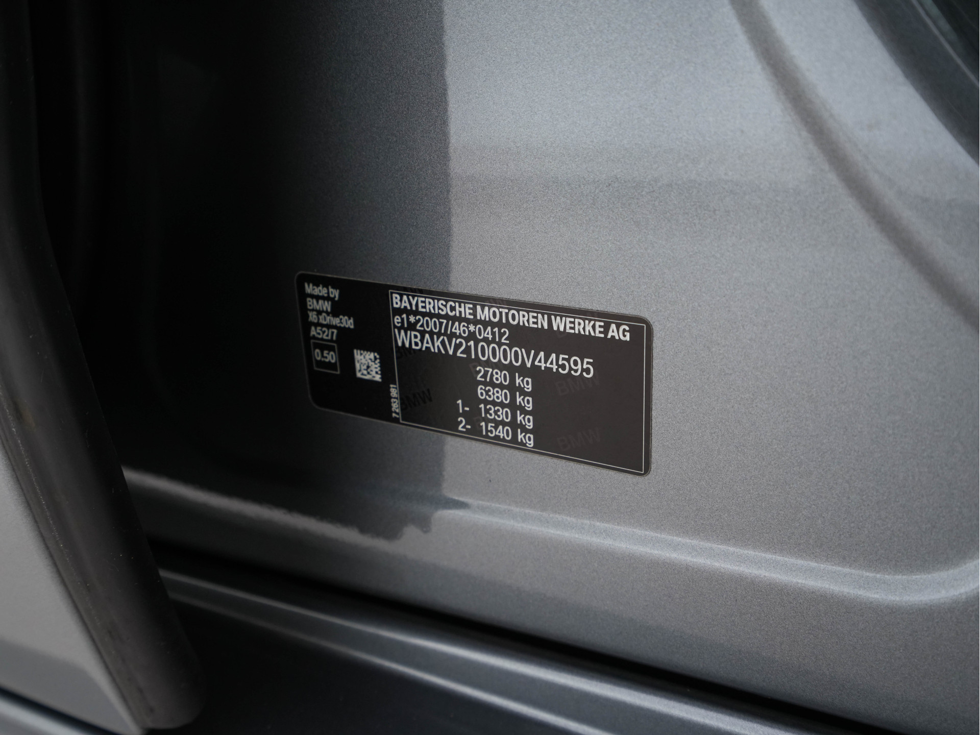 BMW X6 xDrive30d High Executive M-Sport-Pack Aut. *PANO |  FULL-LEATHER | BLIND-SPOT | FULL-LED | HARMAN/KARDON-AUDIO | ADAPTIVE-CRUISE | SHIFT-PADDLES | HEAD-UP | SURROUND-VIEW | MEMORY-PACK | NAVI-FULLMAP | KEYLESS | ECC | PDC | 20''A