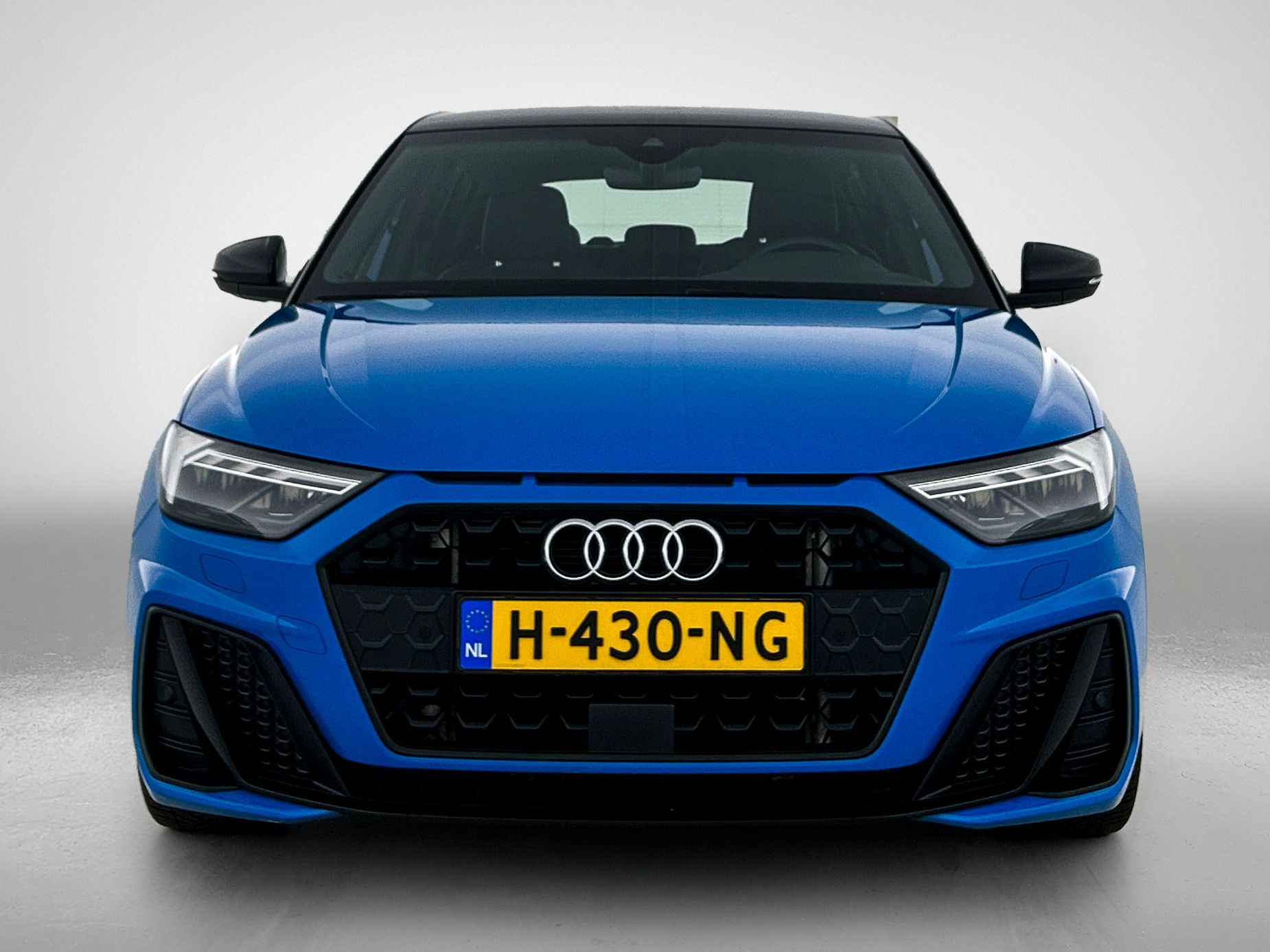 Audi A1 Sportback 30 TFSI S Line edition one | NAVI | STOELVERWARMING | CLIMAT CONTROL | PARKEER SENSOREN V+A