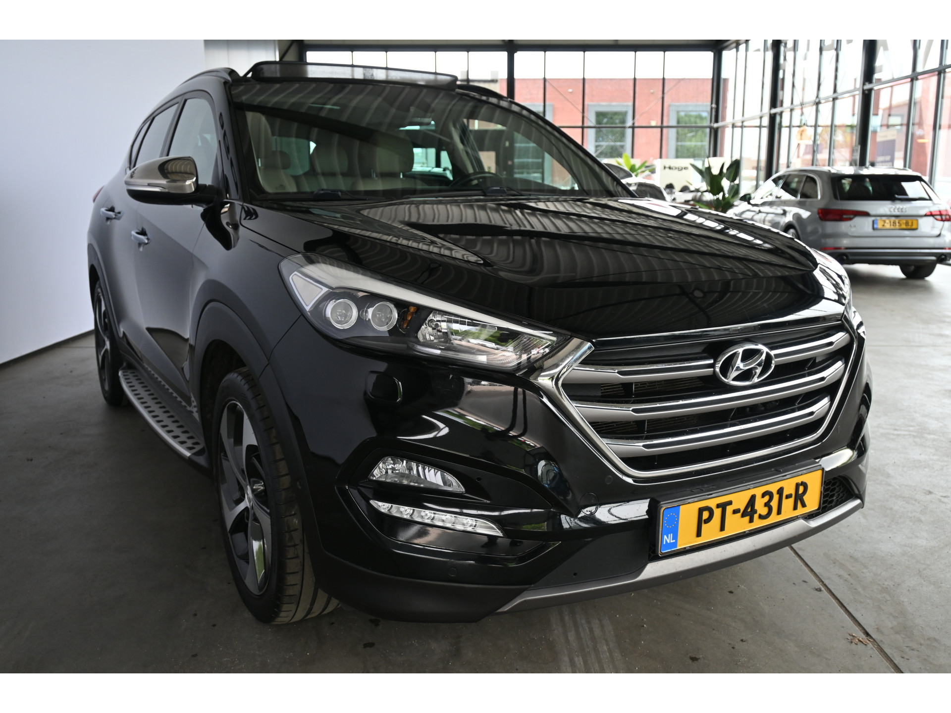 Hyundai Tucson 1.6 T-GDi Premium 4WD Automaat Panoramadak Navigatie Cruise Stoelverwarming Clima 100% Onderhouden! Inruil Mogelijk!