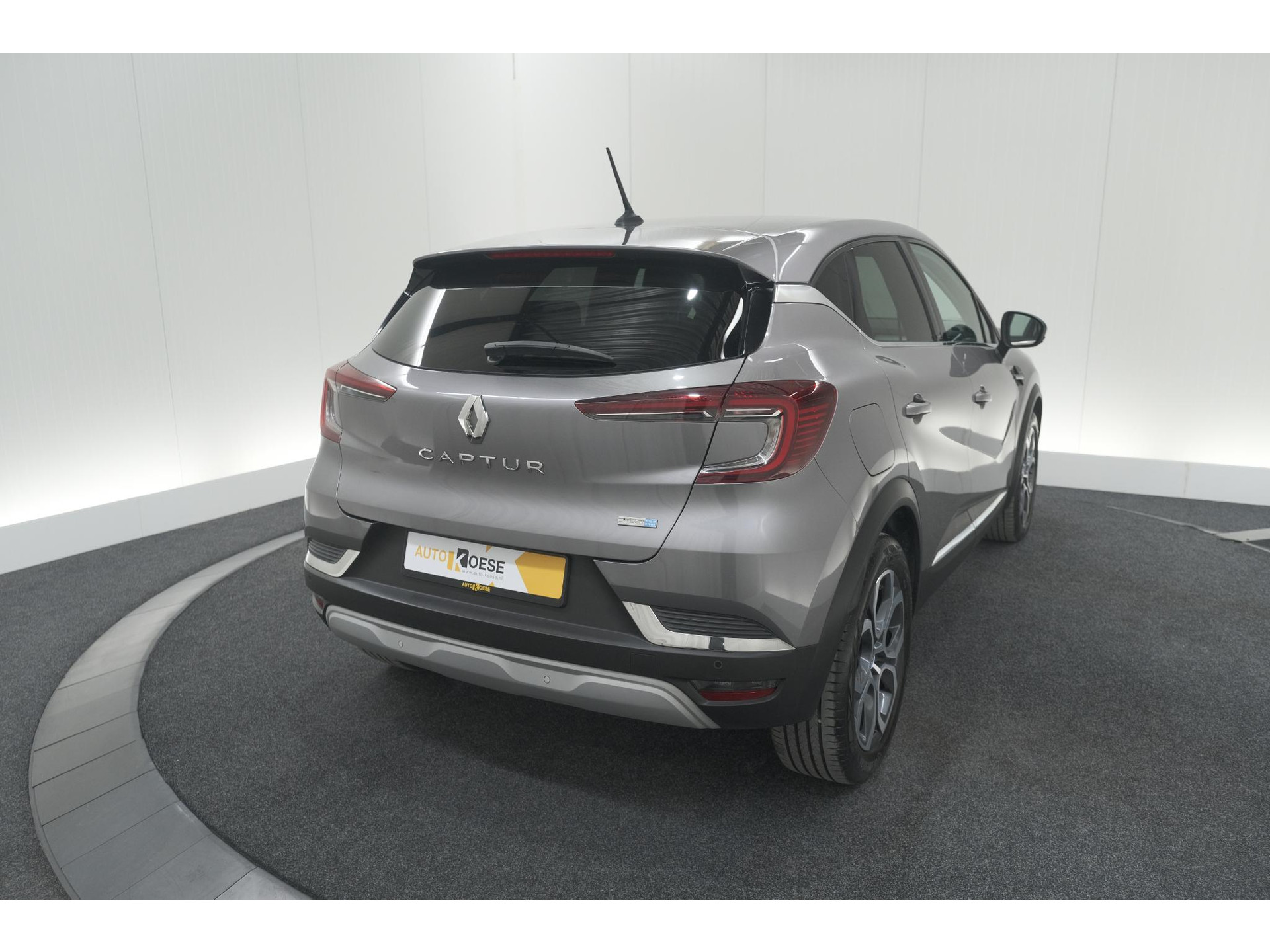 Renault Captur 1.6 E-Tech Plug-in Hybrid 160 Intens | Parkeersensoren | Apple Carplay | Navigatie | Climate Control
