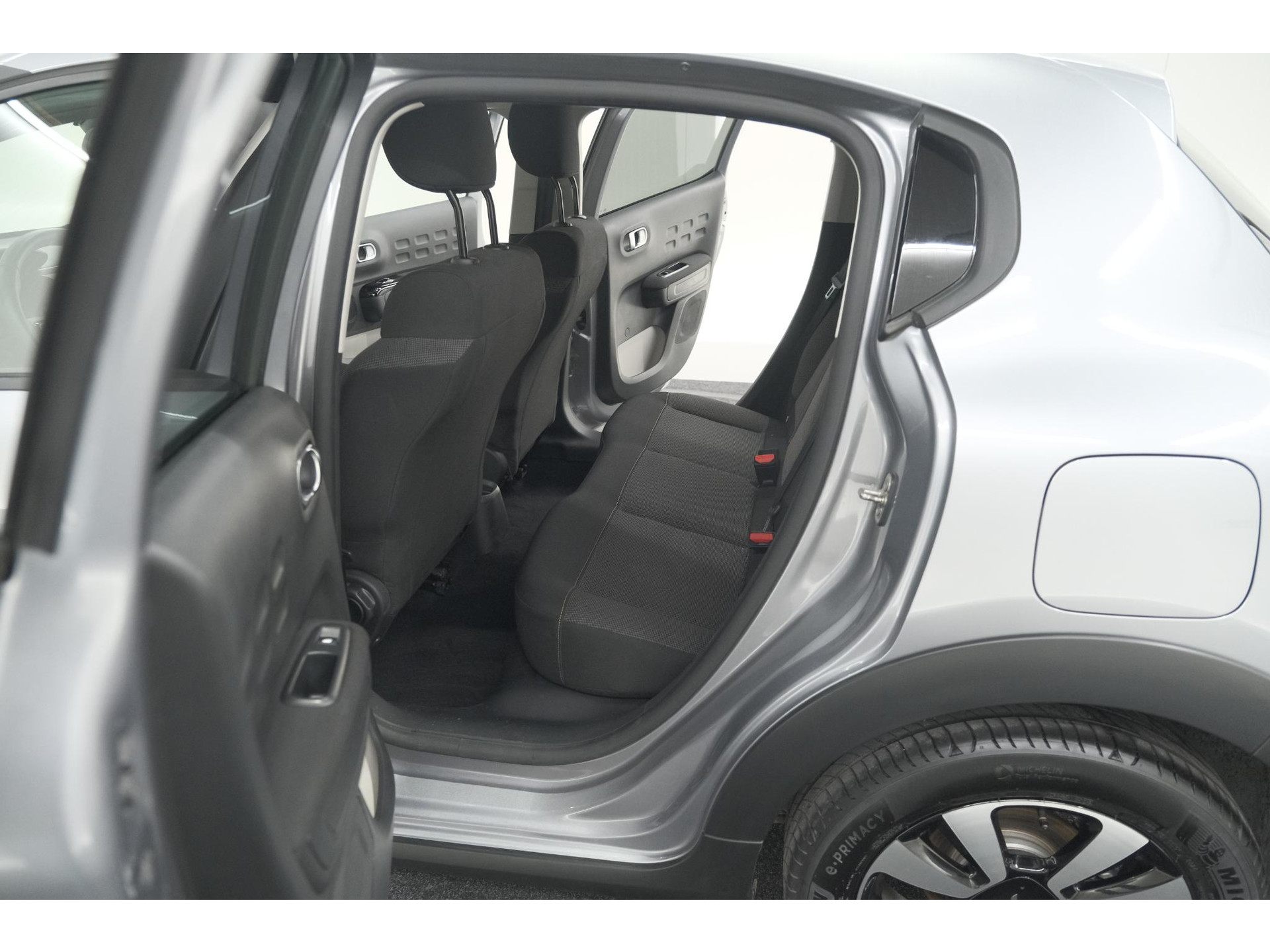 Citroen C3 PureTech 110 Max | Keyless entry/start | Camera | Navigatie | Parkeersensoren | Apple Carplay