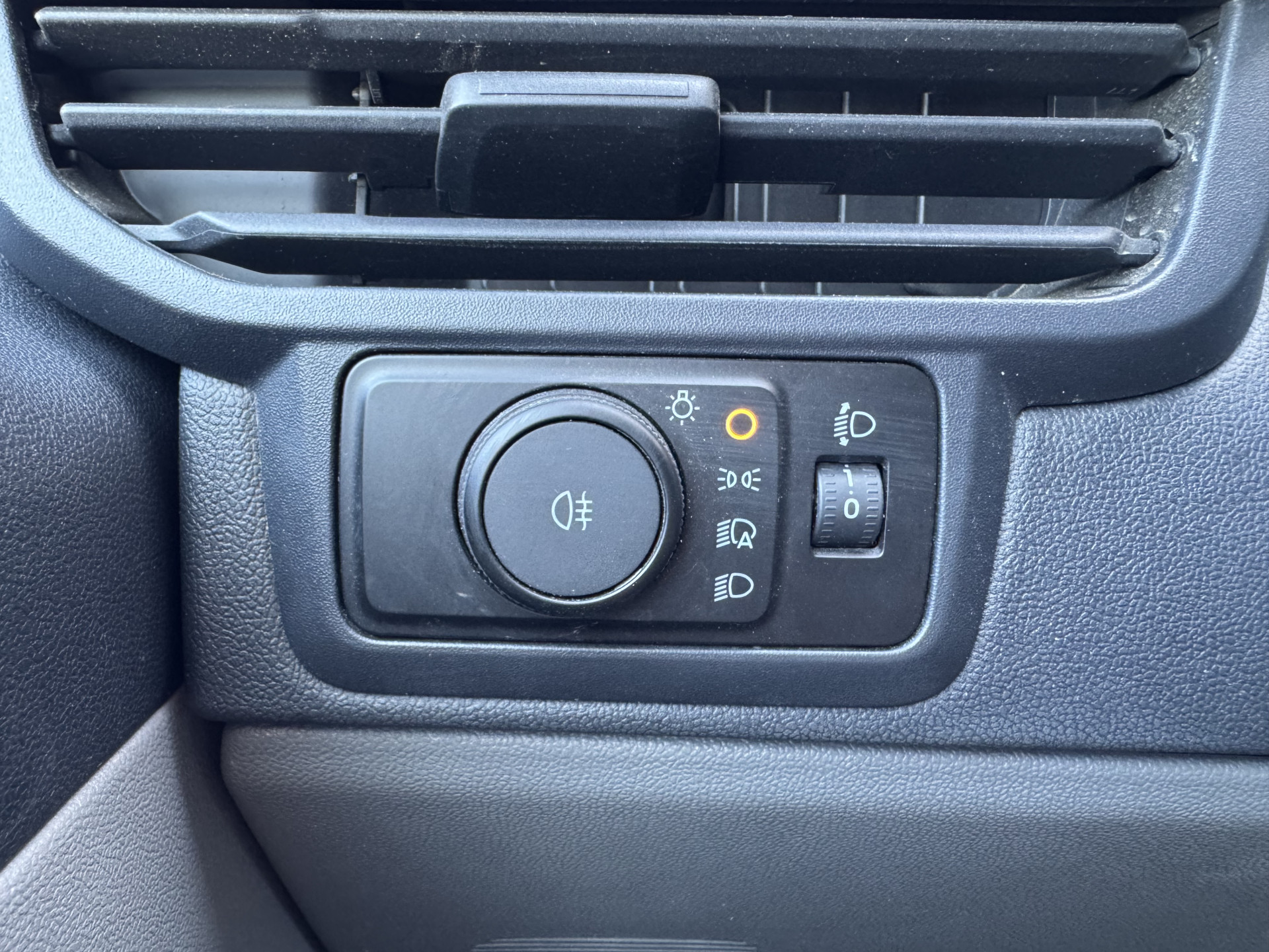 Ford Transit Custom 2.0 TDCI 140PK AWD Automaat L1 4x4 4WD LED Airco Carplay Camera Navigatie Parkeersensoren v+a Vierwielaandrijving