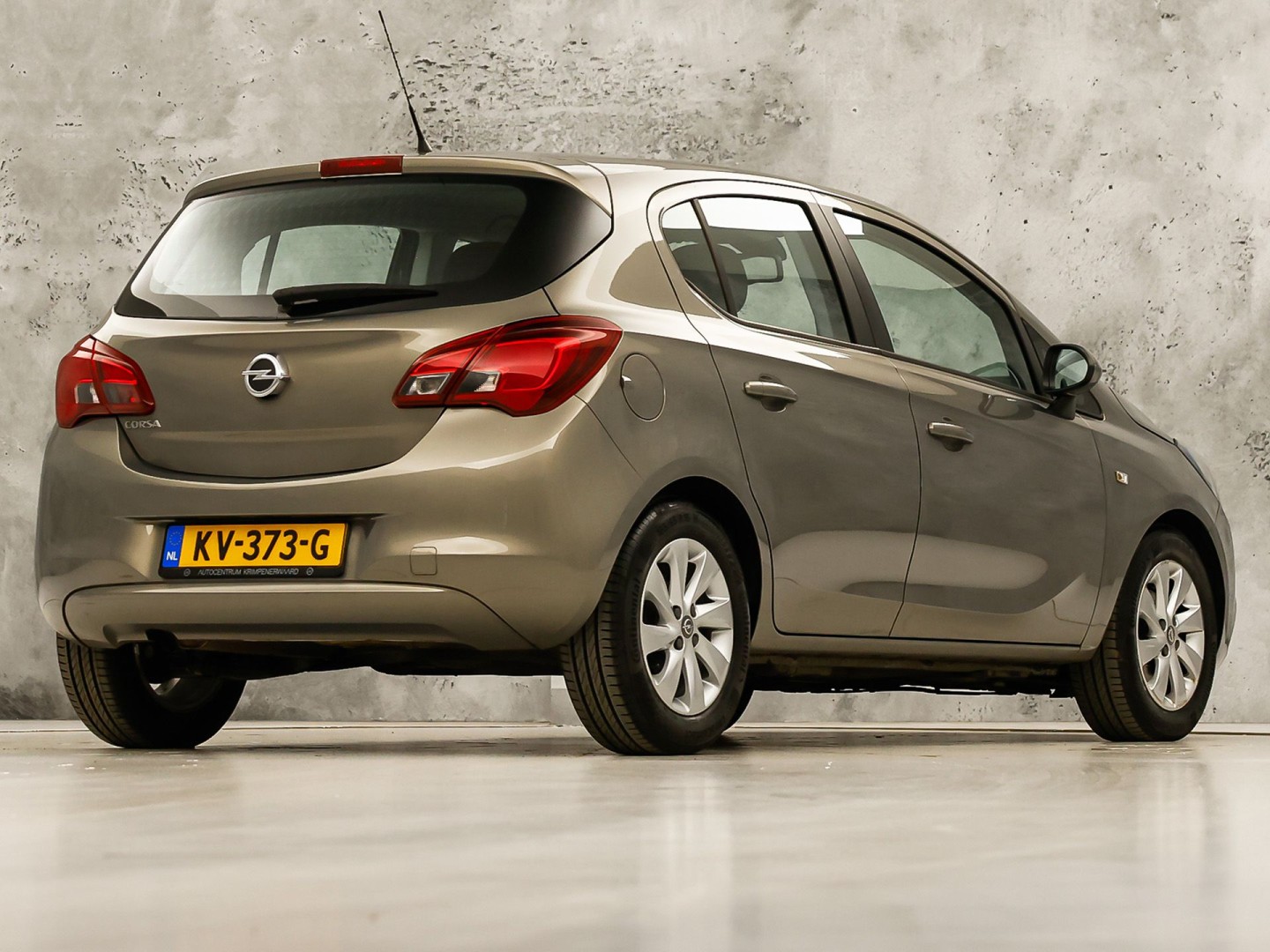 Opel Corsa 1.4 Color Edition (5 DEURS, AIRCO, SPORTSTOELEN, CRUISE, ELEK RAMEN, NIEUWE APK, NIEUWSTAAT)