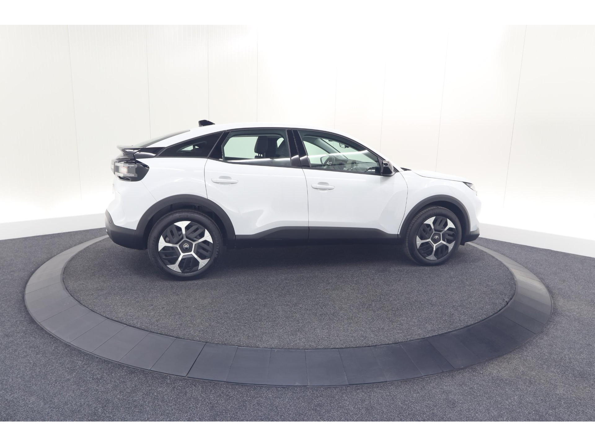 Citroen C4 Hybrid 136 e-DCS6 Plus | Camera | Apple Carplay | Navigatie | Parkeersensoren