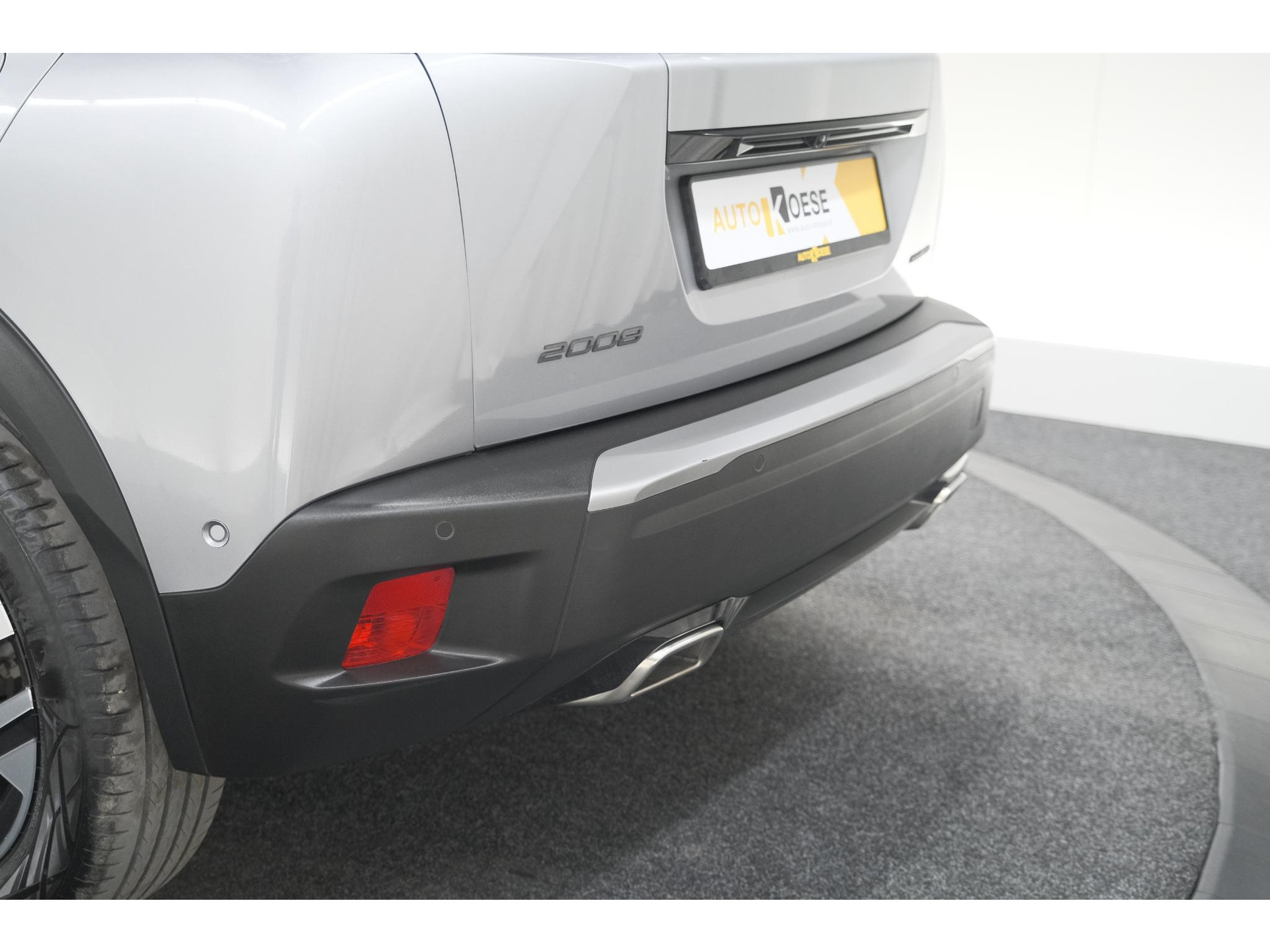 Peugeot 2008 Hybrid 136 e-DCS6 Allure | 360 Camera | Adaptieve Cruise Control | Dodehoekdetectie | Navigatie