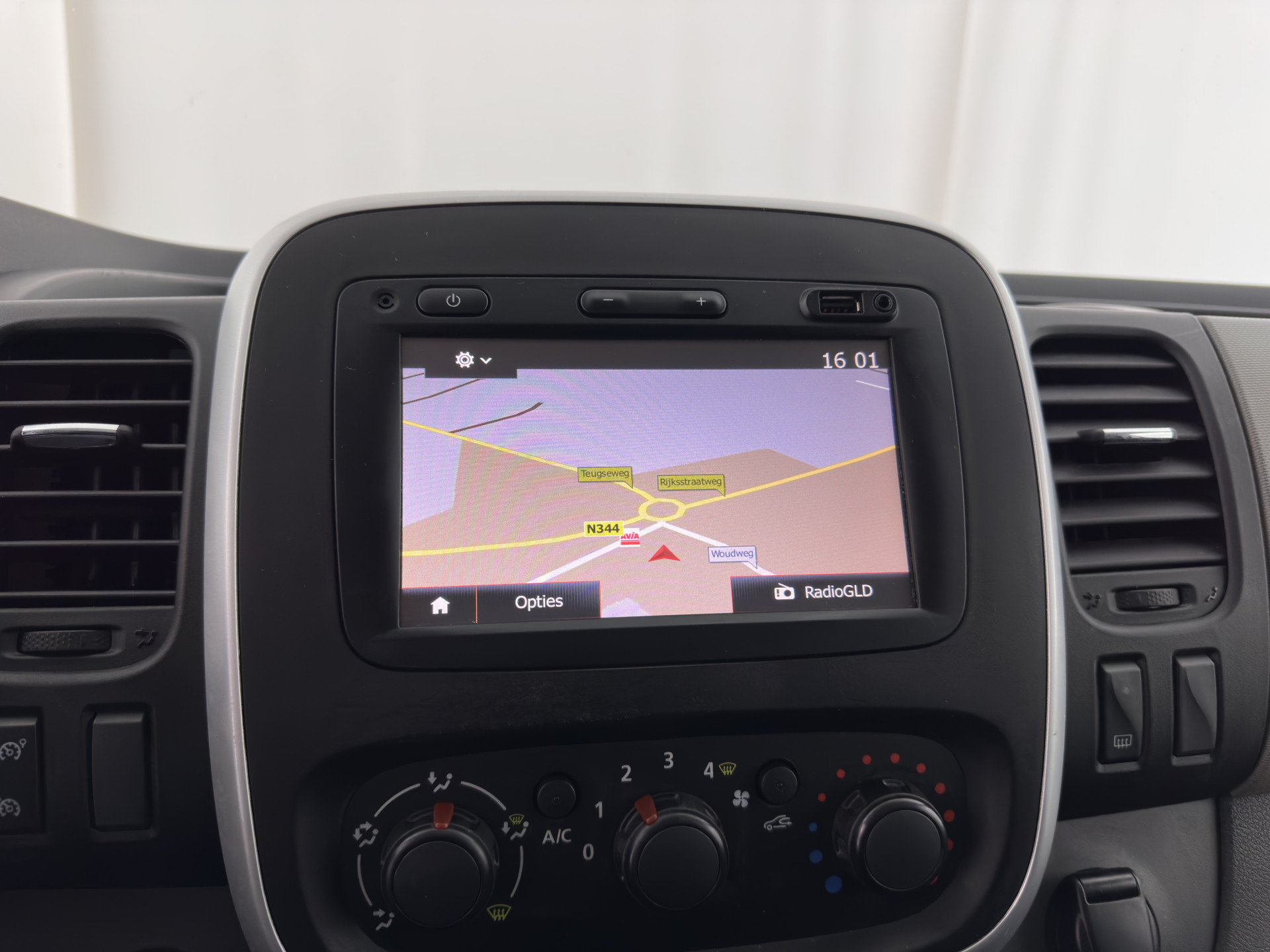 Renault Trafic 1.6 dCi T29 L1H1 Comfort-Pack *NAVI-FULLMAP | AIRCO | CRUISE | 3-PERS | PDC | 1.260 Kg-Cargo-Capacity*