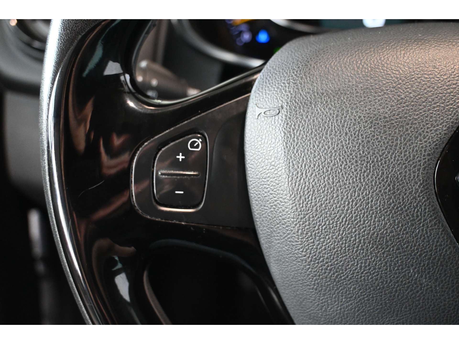 Renault Clio Estate 1.5 dCi ECO Limited Navigatie Airco Cruise control All in Prijs Inruil Mogelijk!