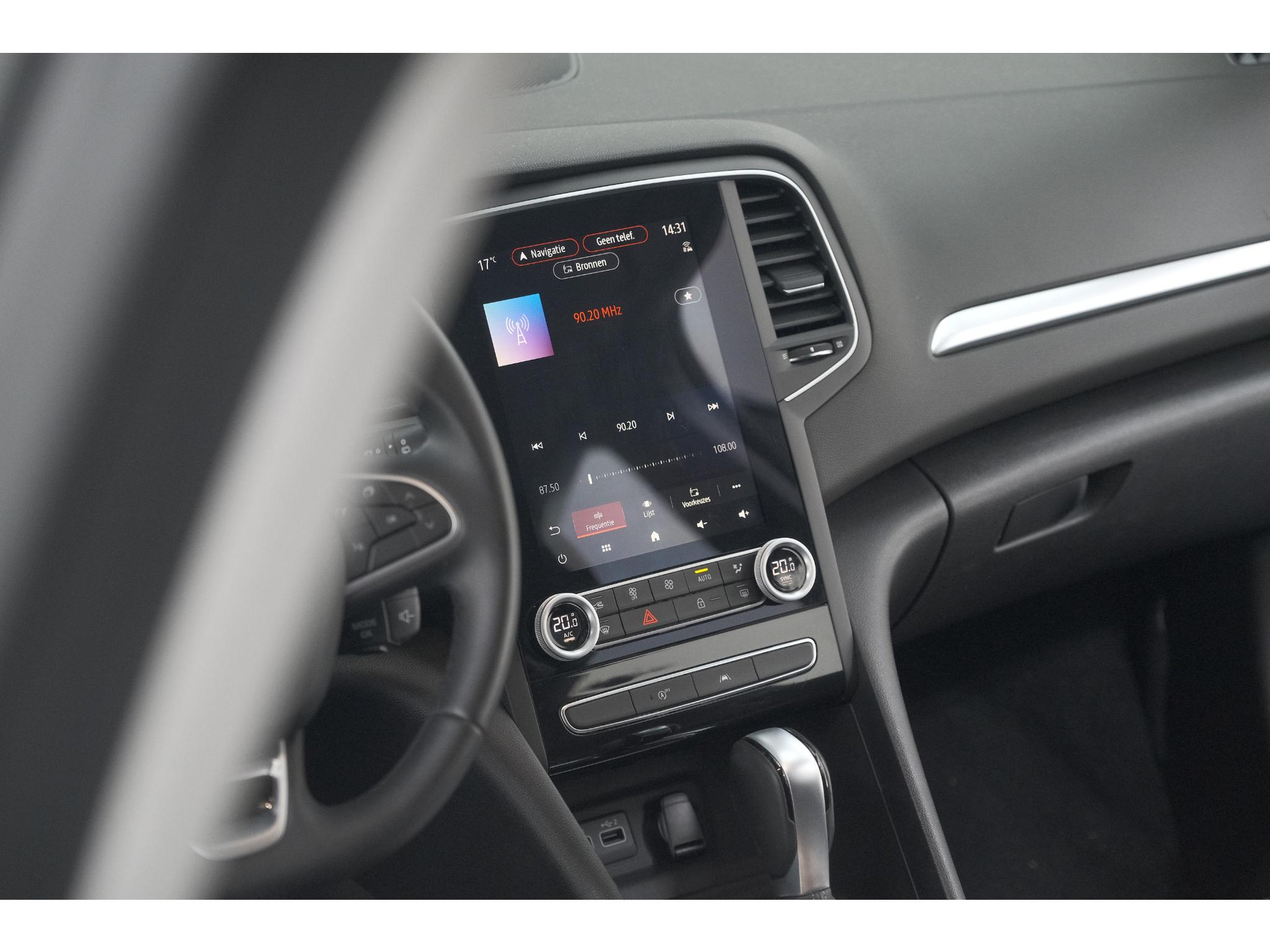 Renault Mégane Estate TCe 140 EDC Techno | Trekhaak | Camera | Navigatie | 9.3 Inch Groot Scherm