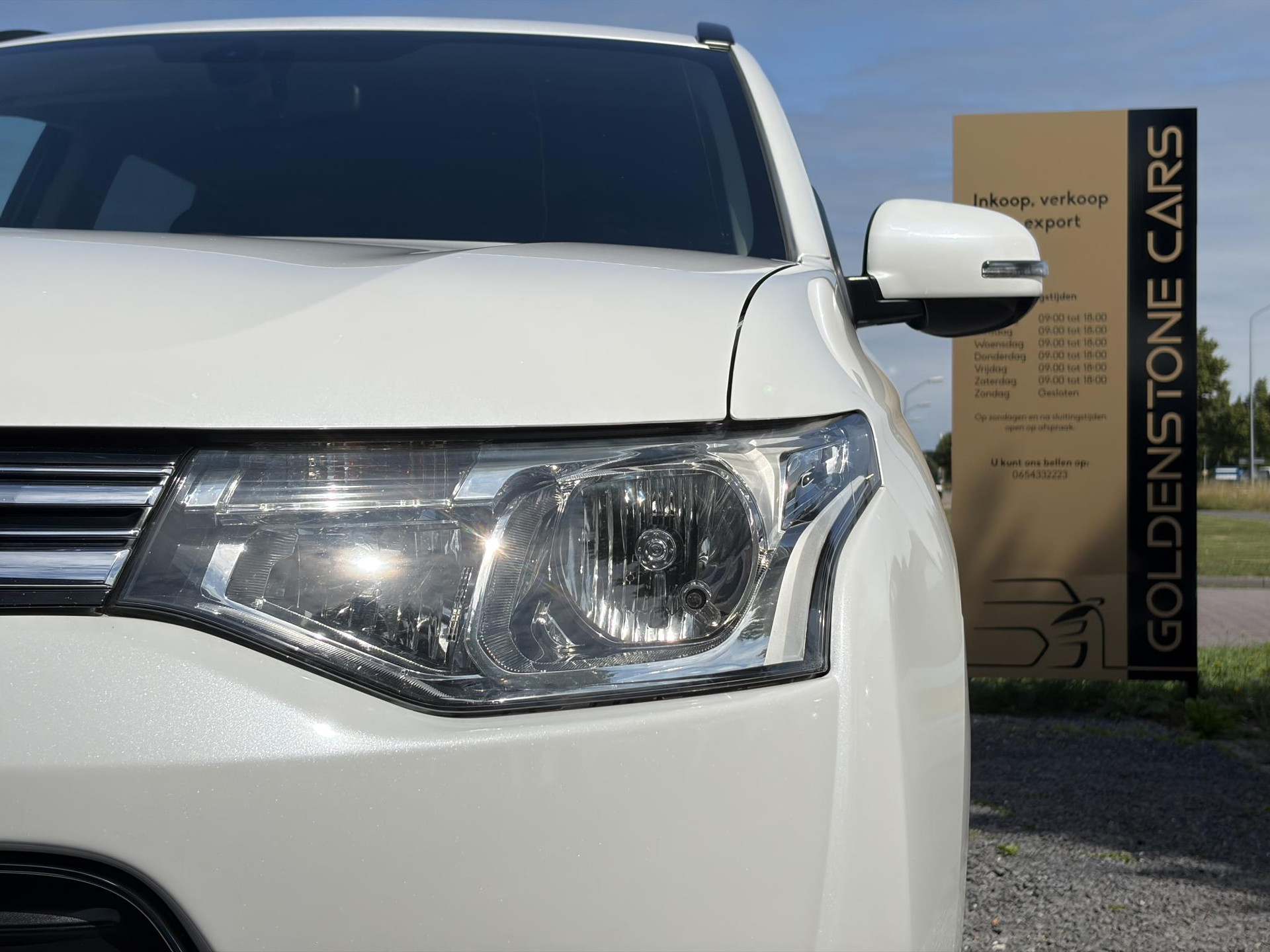 Mitsubishi Outlander 2.0 PHEV Business Edition SOH 73%,Trekhaak,Navi,Camera,Keyless,Halfleder,Clima,Cruise,Lm velgen,N.A.P,Apk tot 04-2027