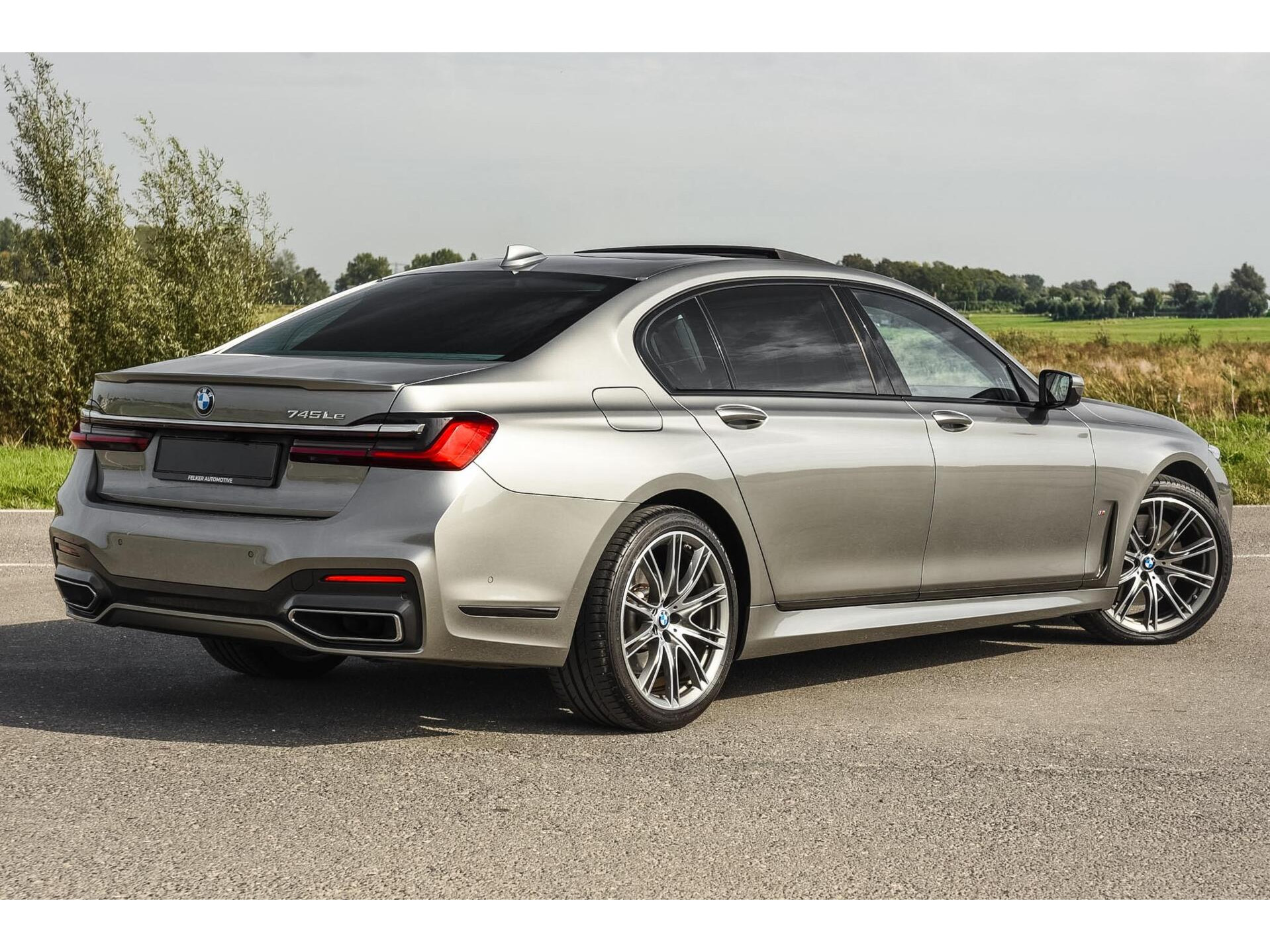BMW 745Le High Executive | M Sport | Massage | Lounge