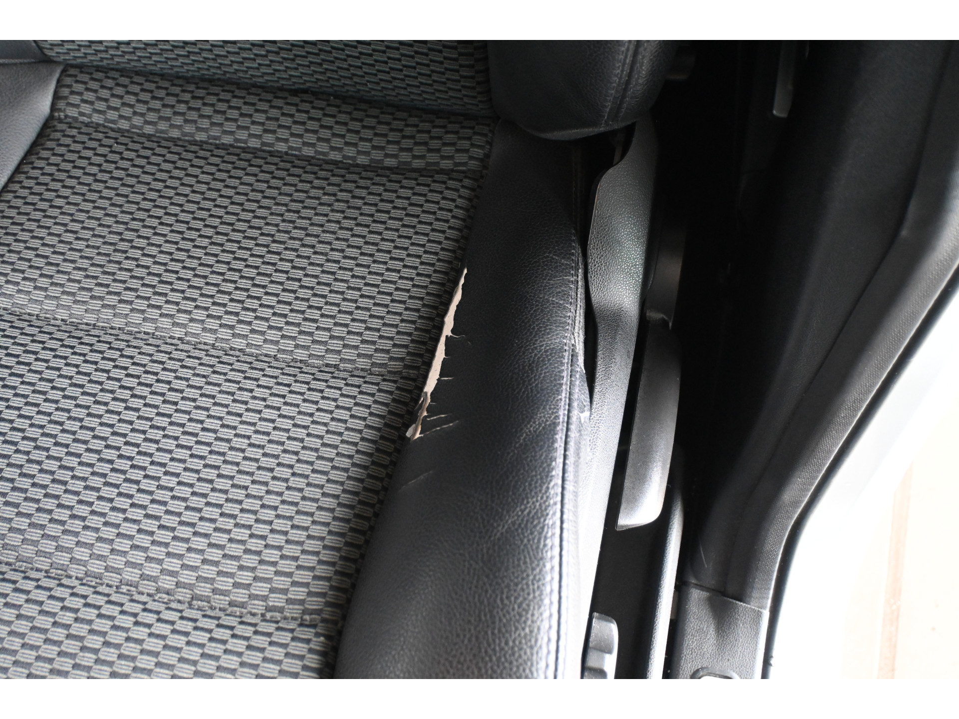 Mercedes-Benz A-klasse 180 Business Class Automaat Airco Trekhaak Rijklaarprijs Inruil Mogelijk!