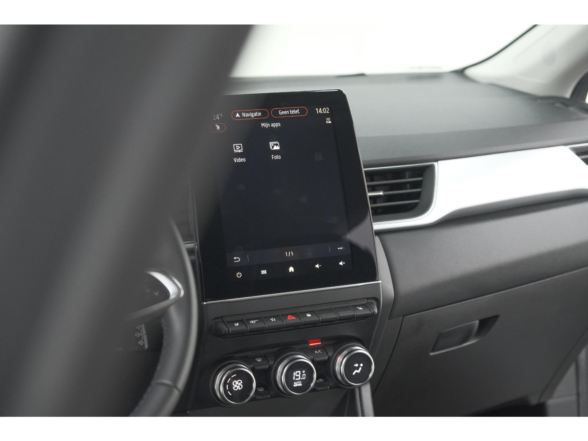 Renault Captur Mild Hybrid 140 EDC Techno | Camera | 9.3 Inch Groot Scherm | Stoelverwarming | Apple Carplay