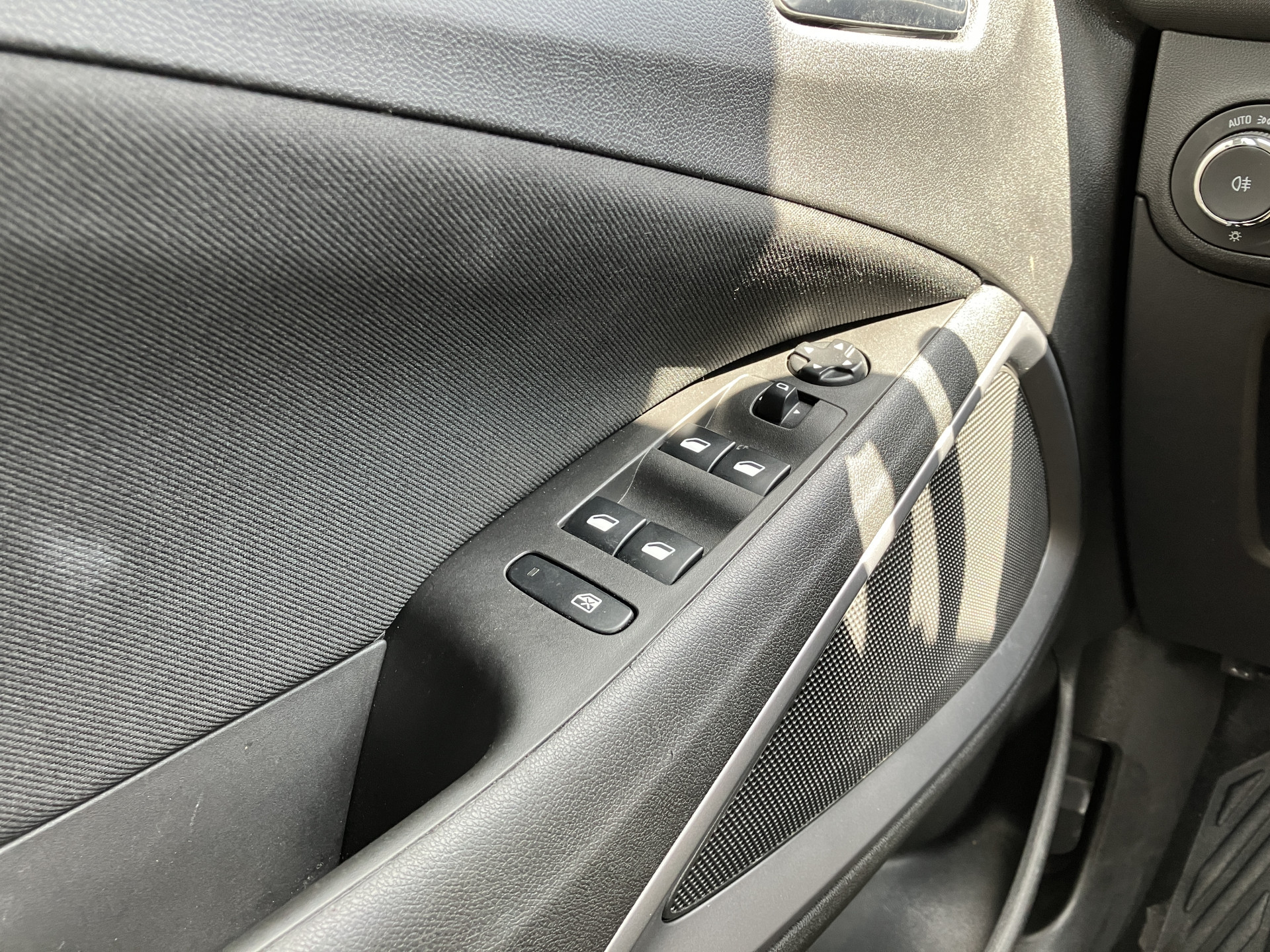 Opel Crossland X 1.2 Turbo 110 pk Online Edition | dealer onderhouden | apple carplay | cruise control | bluetooth | airco | NL auto