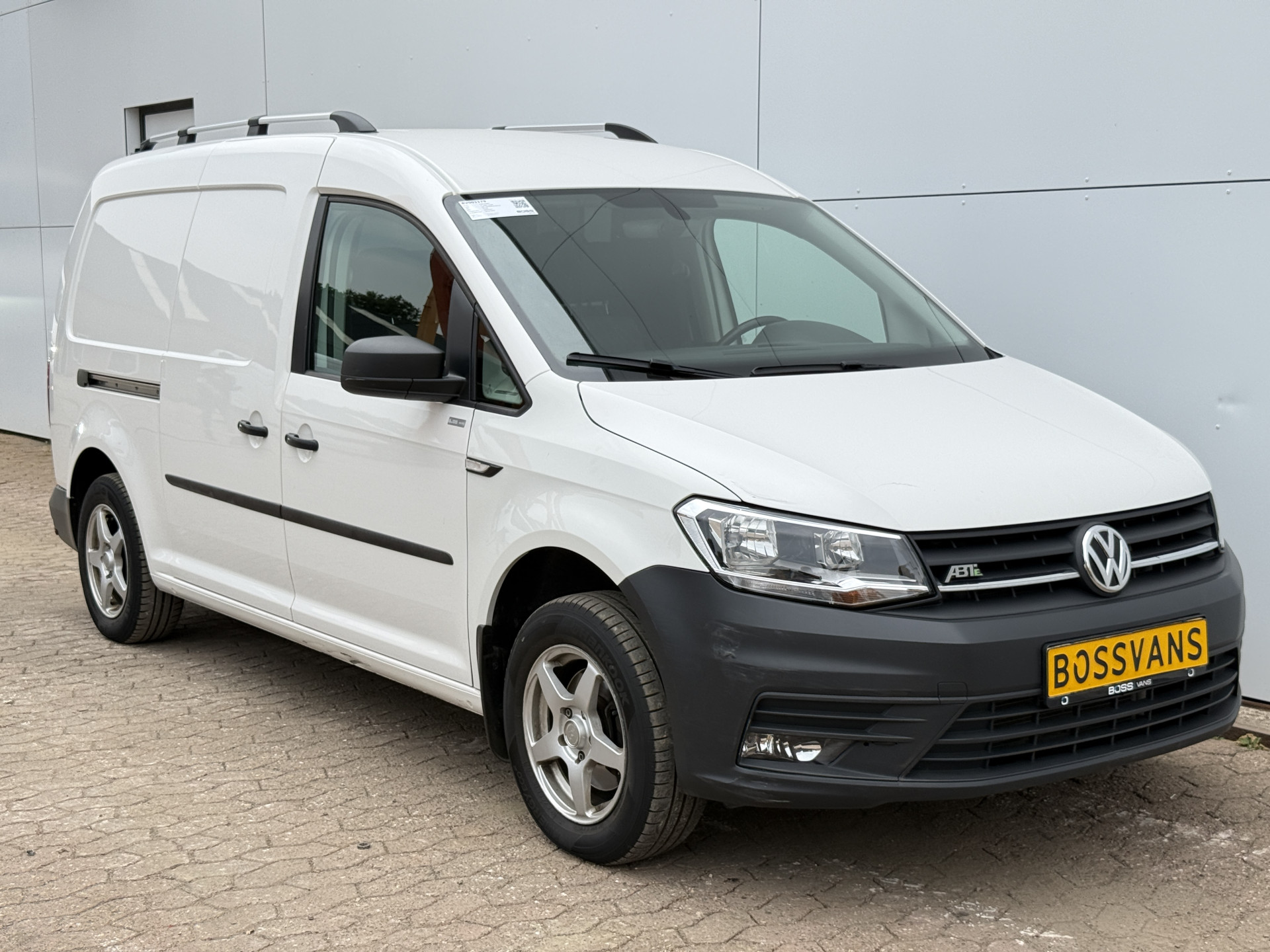 Volkswagen e-Caddy 37kWh 113PK L2H1 Elektrisch Caddy ABT Maxi 37,3kWh 159km WLTP LED Trekhaak Airco Stoelverwarming Parkeersensoren