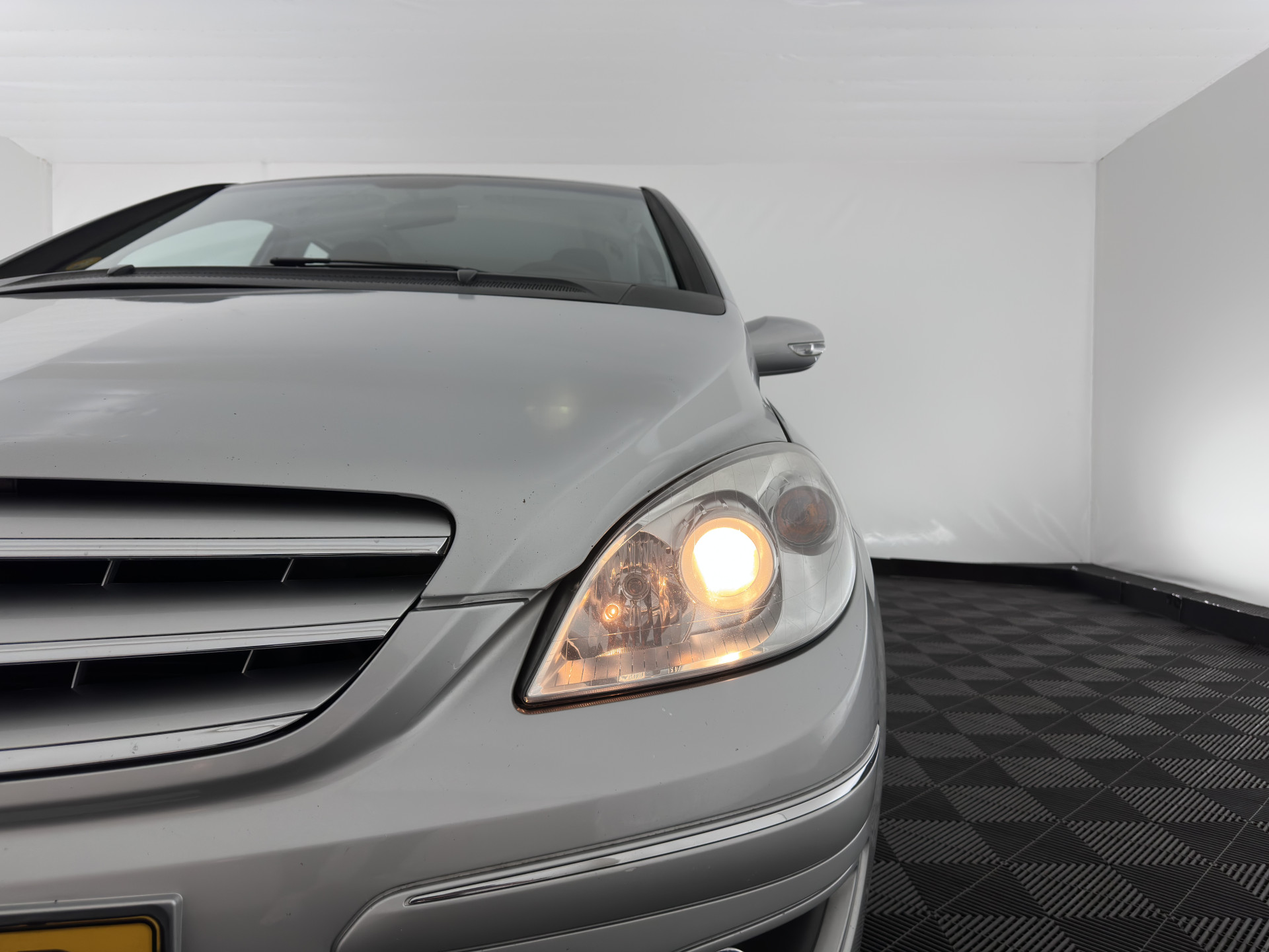 Mercedes-Benz B-klasse 180 CDI Aut. *LEATHER-FABRIC | AIRCO | CRUISE | COMFORT-SEATS | TOWBAR | 17''ALU*