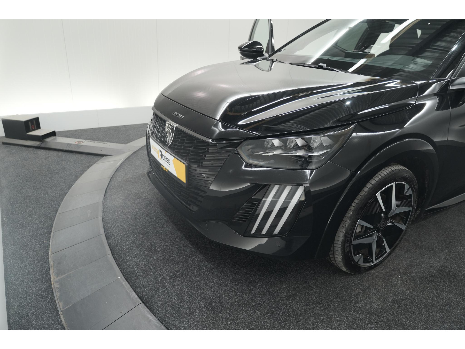 Peugeot 208 PureTech 100 GT | Camera | Navigatie | Apple Carplay | Parkeersensoren